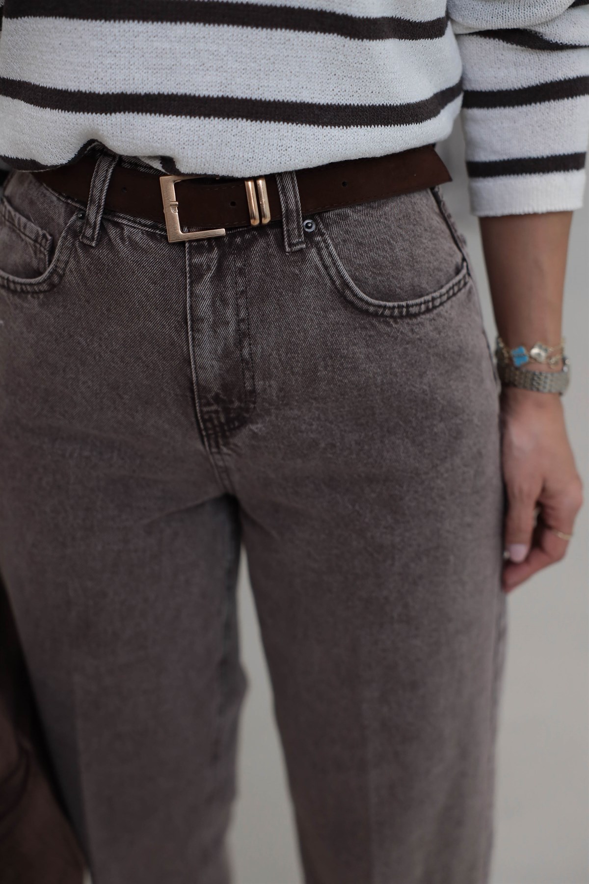 3010 Süet Kemerli Mom Jean YIKAMALI KAHVE