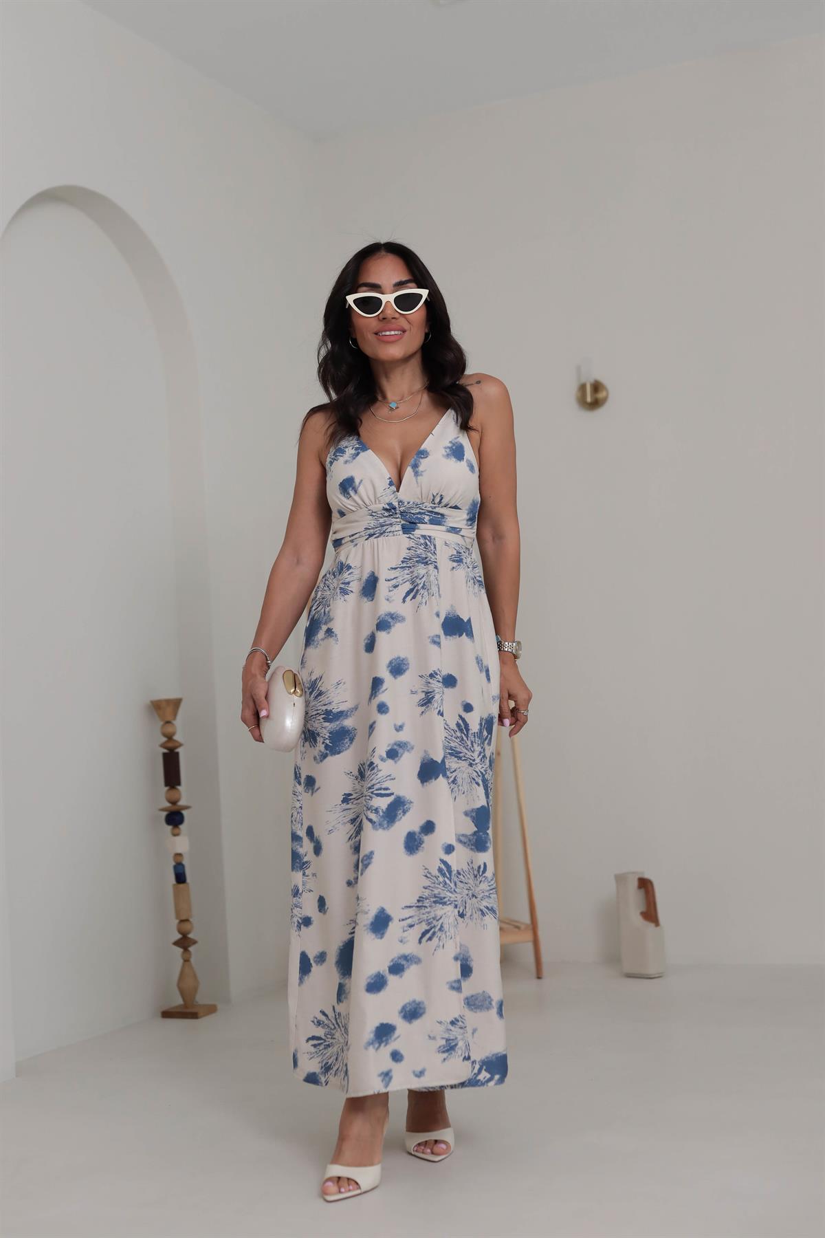 8833 İp Askılı Sırtı Gipeli Ön Yırtmaç Detaylı Desenli Elbise Indigo