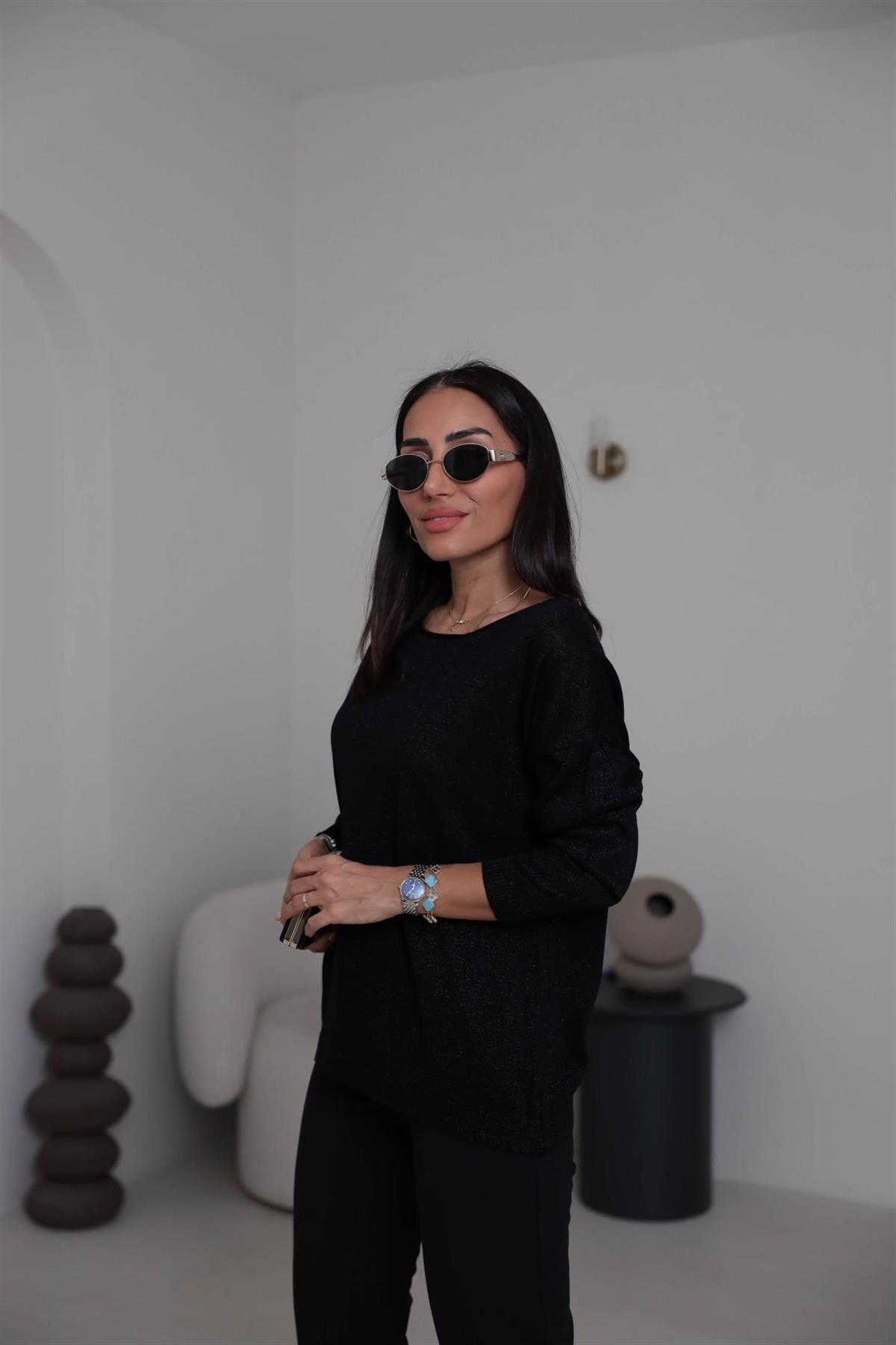 Kayık Yaka Simli Bluz SİYAH