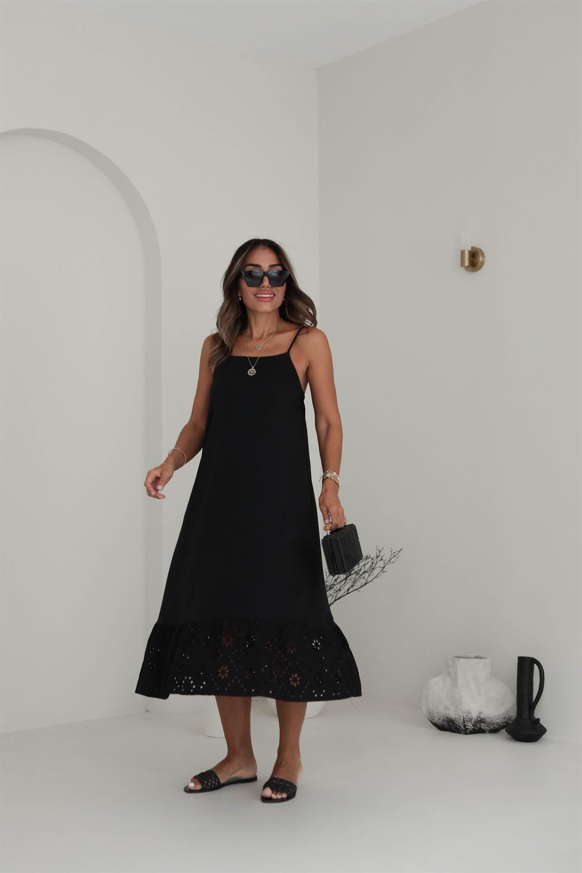 4319 Askılı Eteği Fistolu Elbise