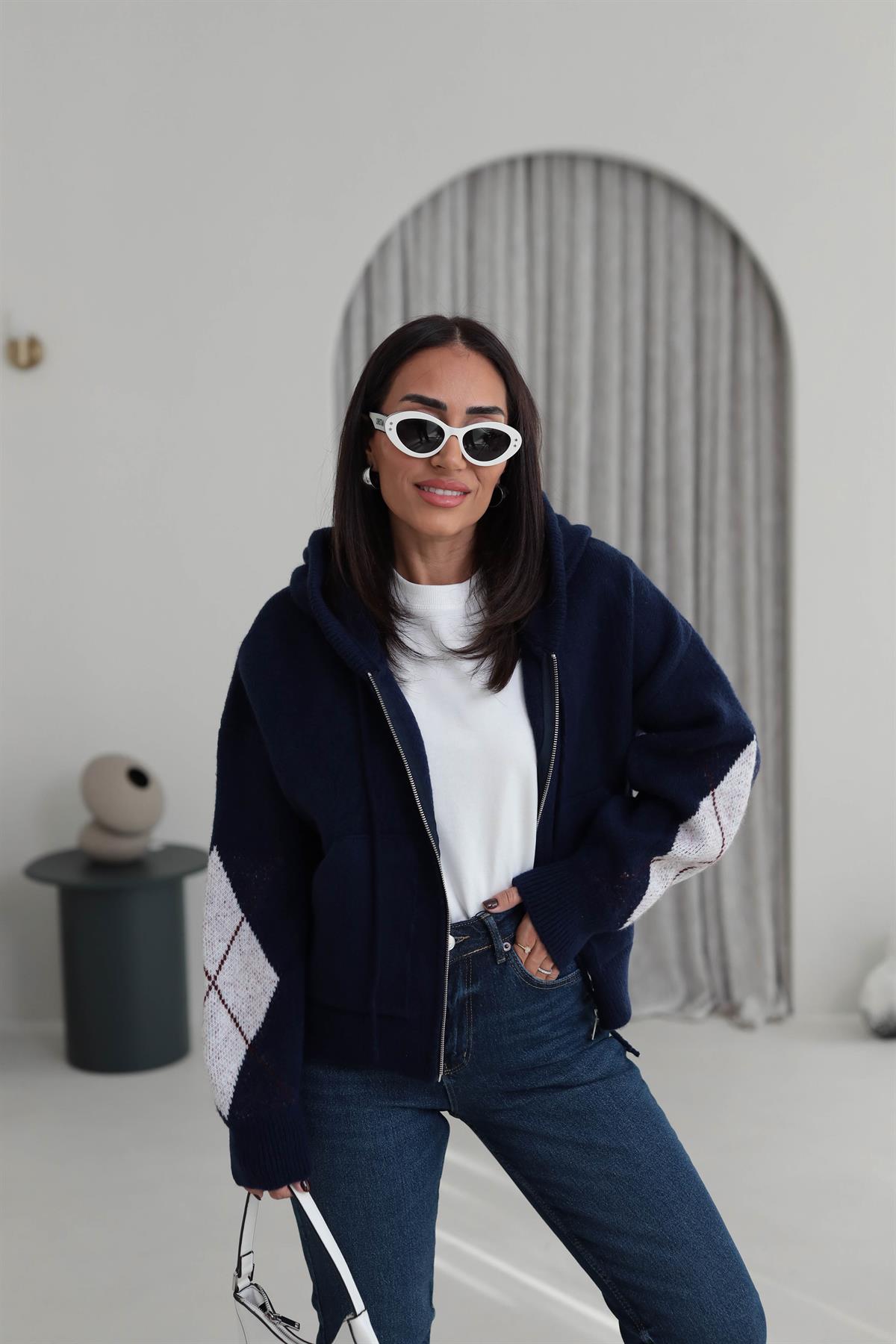 2536 Kol Desenli Fermuarlı Kapşonlu Triko Bomber LACİVERT