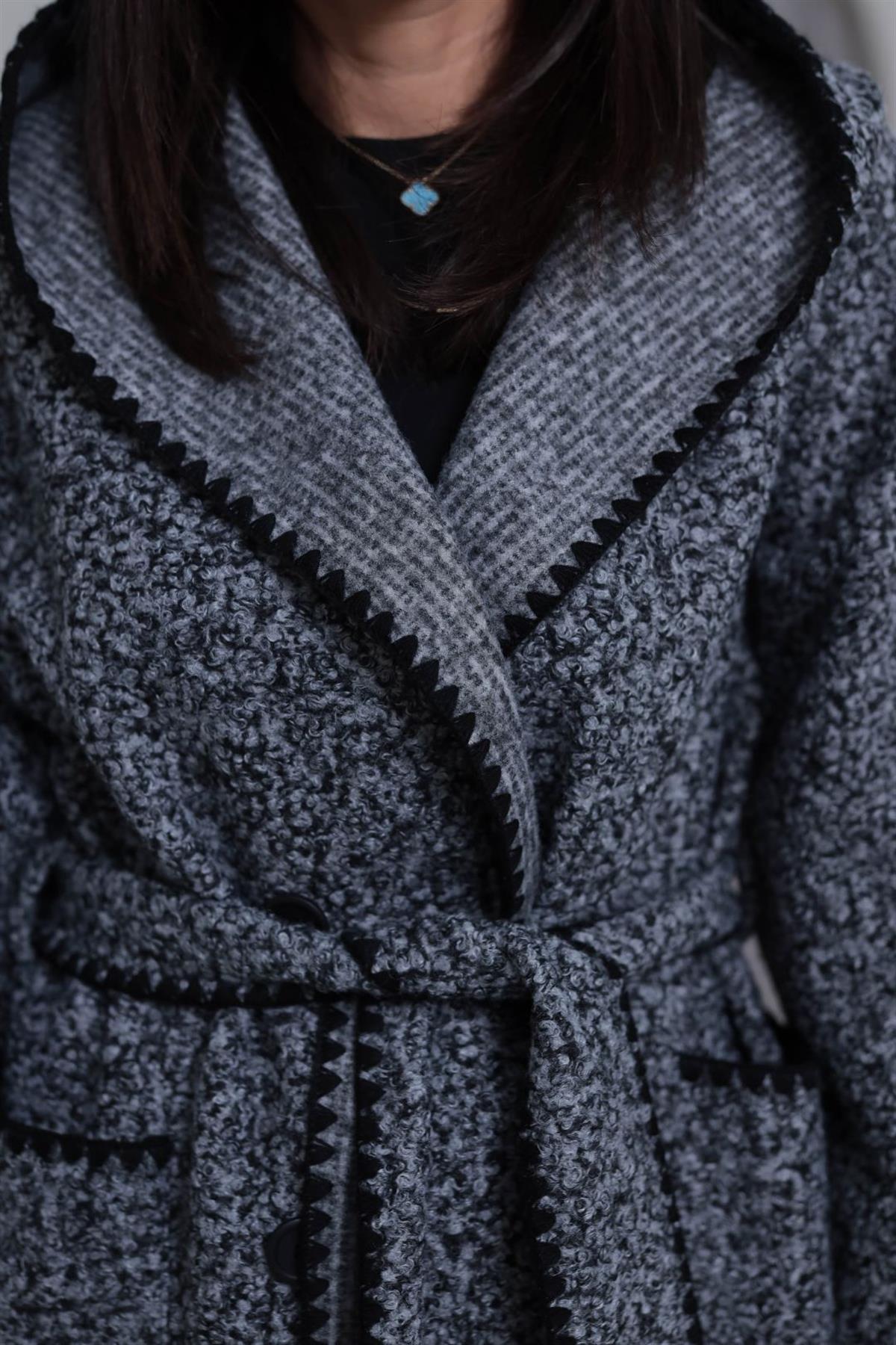 9152 Kontrast Dikiş Detaylı Kapşonlu Kaban GRİ