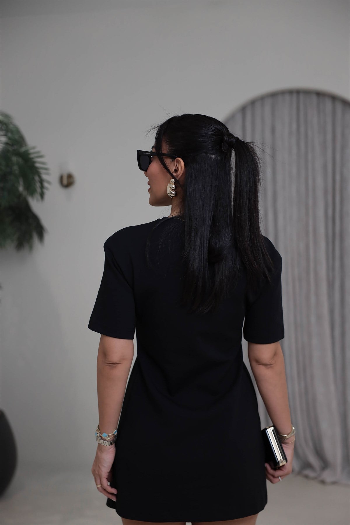 1573 Aksesuar Detaylı Mini Elbise SİYAH