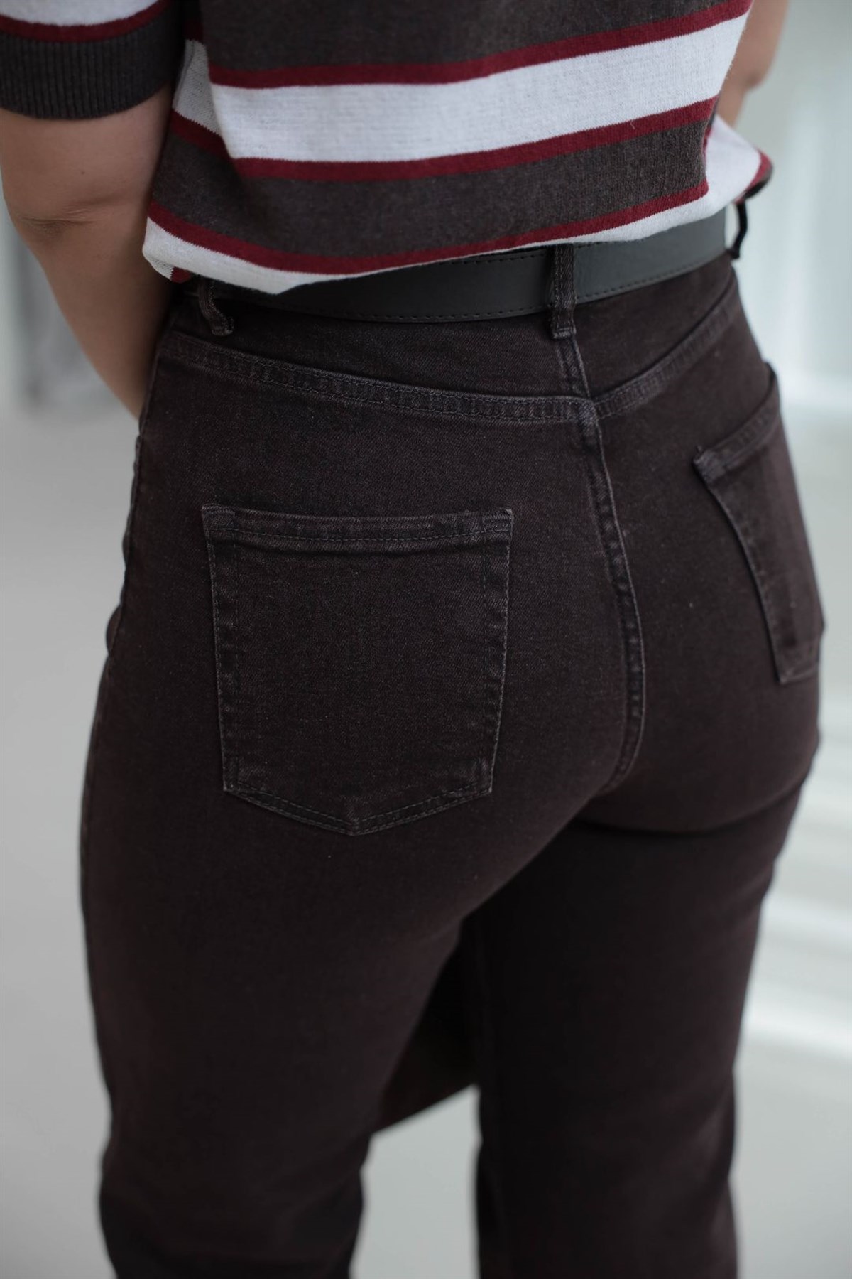 700 Yüksek Bel Kemerli Likralı Jean ACI KAHVE