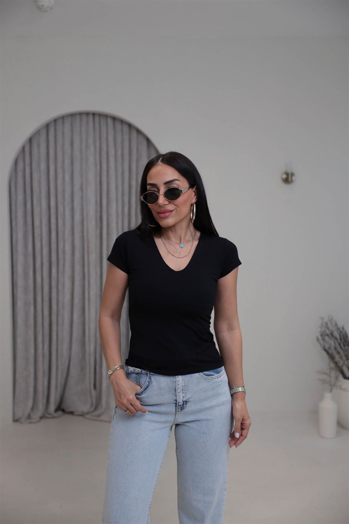 7548 V Yaka Basic Karol Tshirt SİYAH