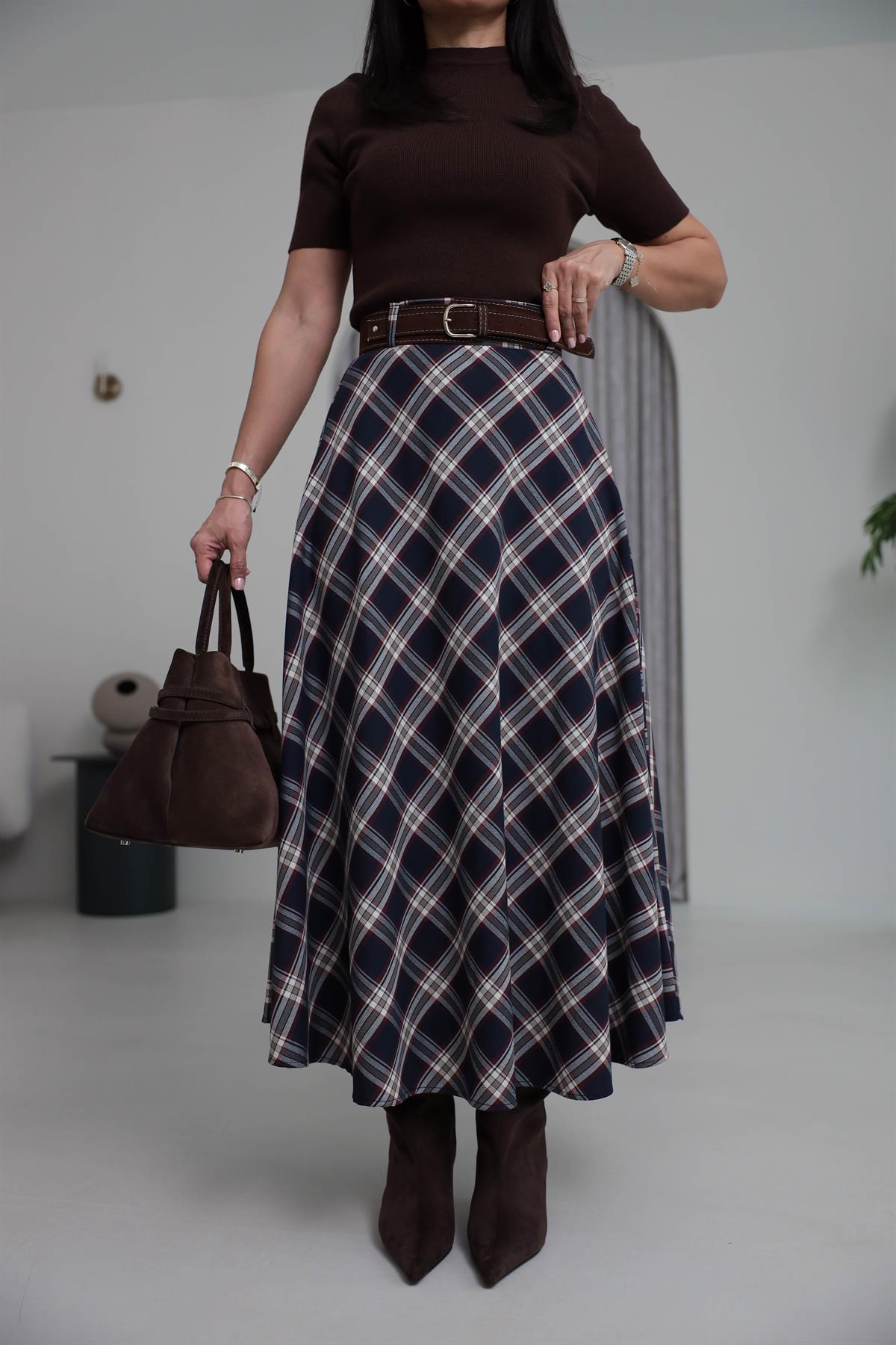 8461 Süet Kemerli Ekose Maxi Etek LACİ-BORDO