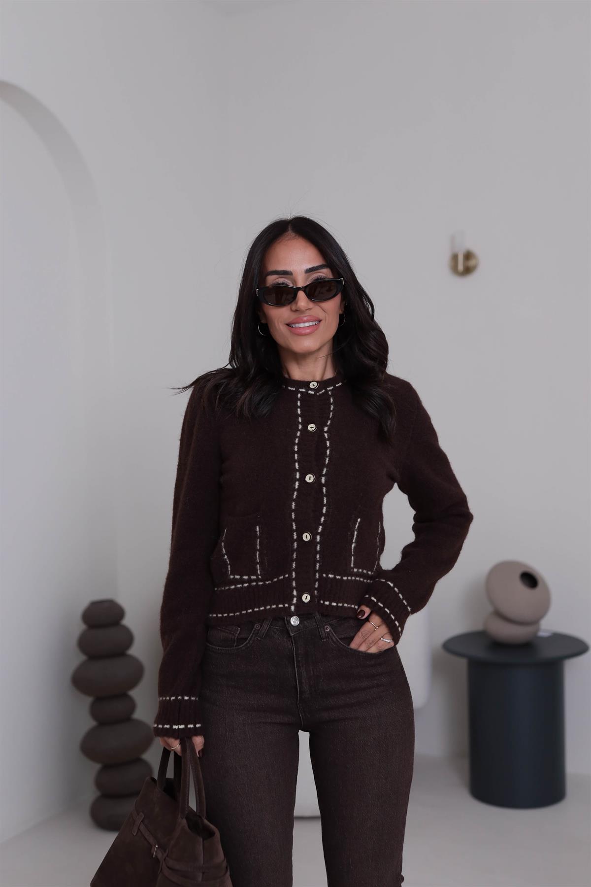 4892 Dikiş Detaylı Düğmeli Cepli Hırka KAHVE