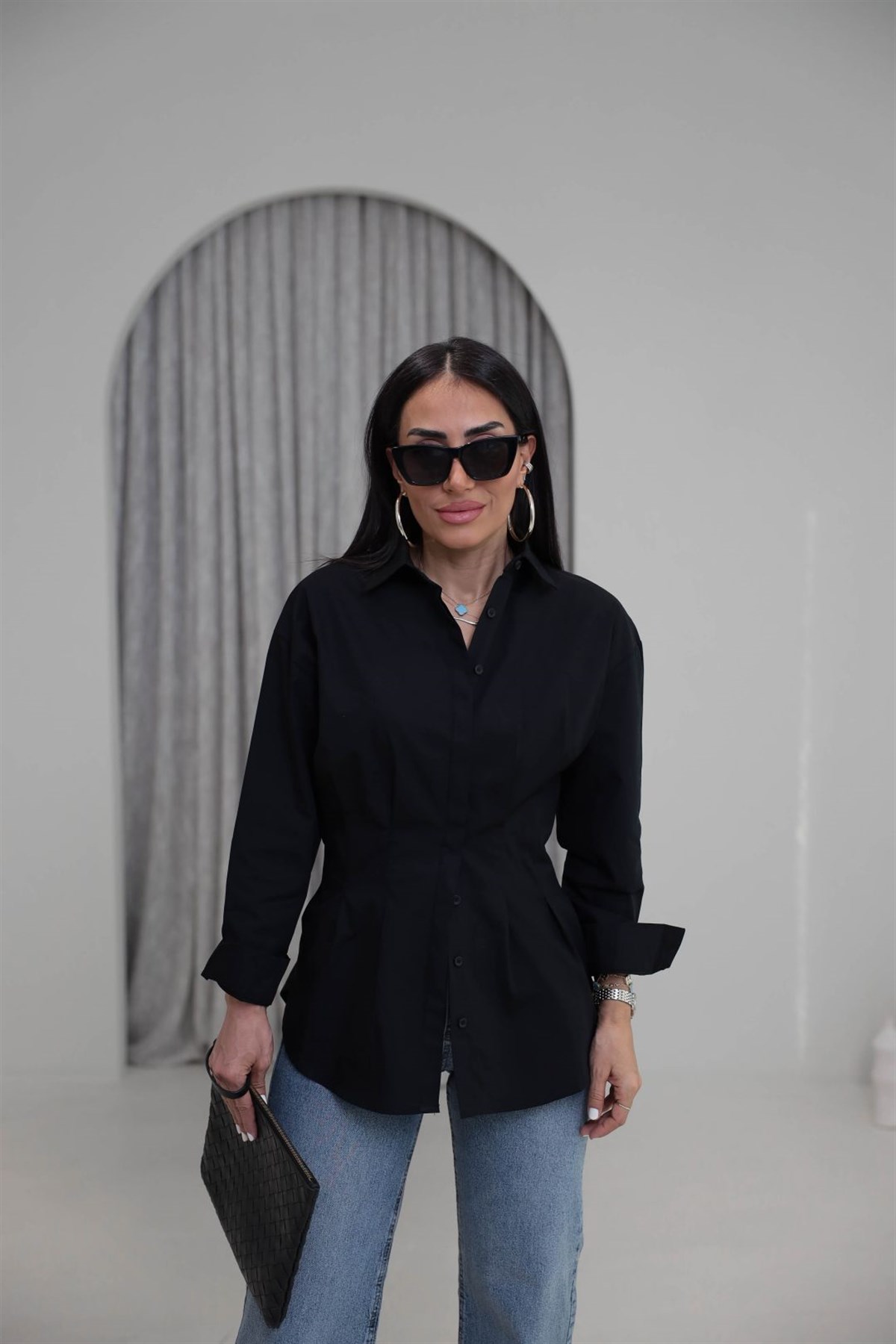 3013 Belden Oturtmalı Poplin Gömlek SİYAH