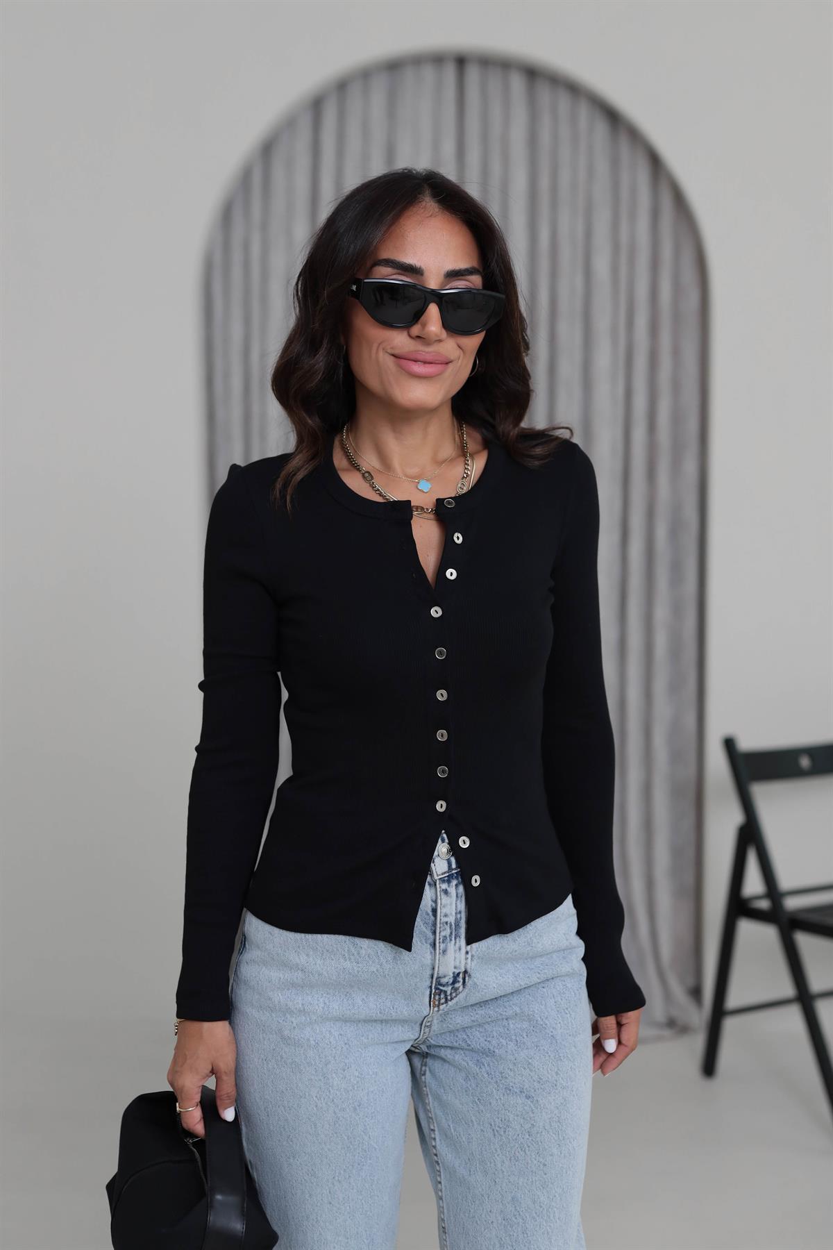 7006 Düğme Detay Pamuklu Basic Bluz SİYAH
