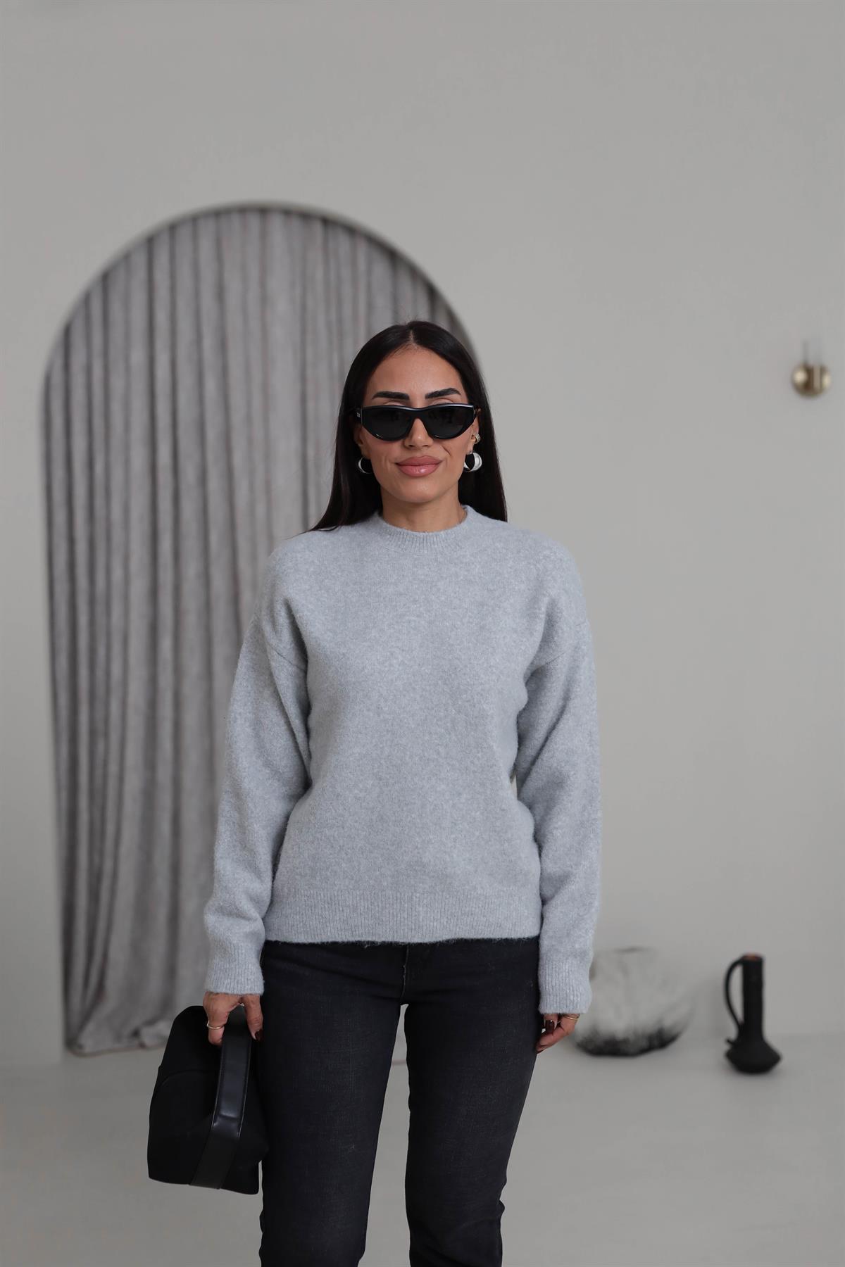 0640 Bisiklet Yaka Yumuşak Dokulu Triko Kazak GRİ