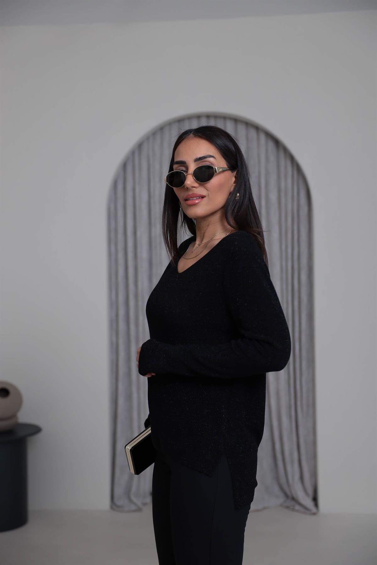 152 V Yaka Simli Viskon Triko Bluz SİYAH