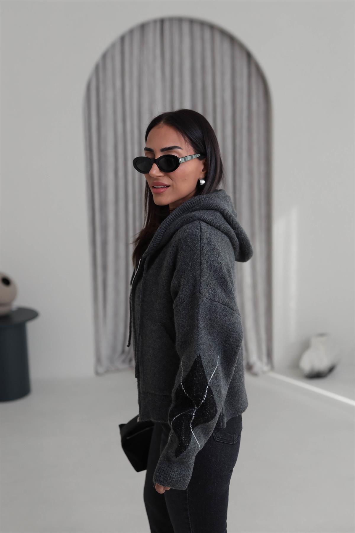 2536 Kol Desenli Fermuarlı Kapşonlu Triko Bomber ANTRASİT