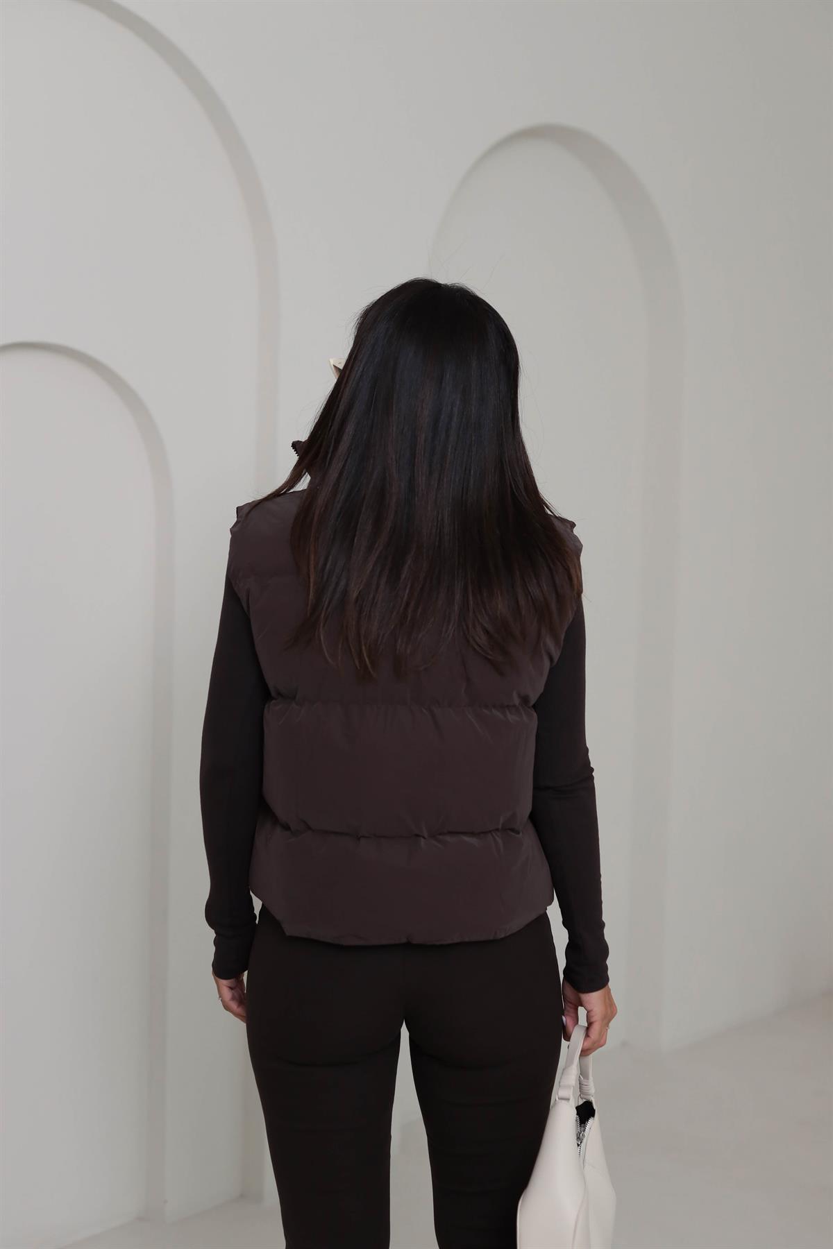 118 Şişme Dik Yaka Yelek KAHVE