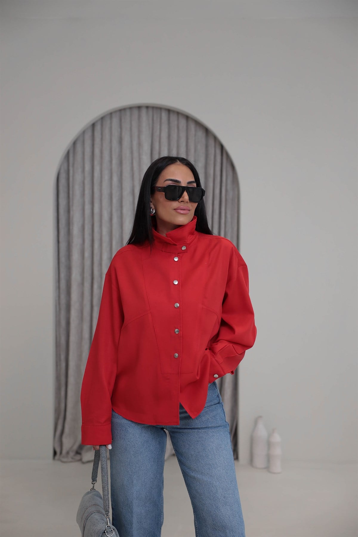 Dik Yaka Önden Çıtçıtlı Gömlek KIRMIZI