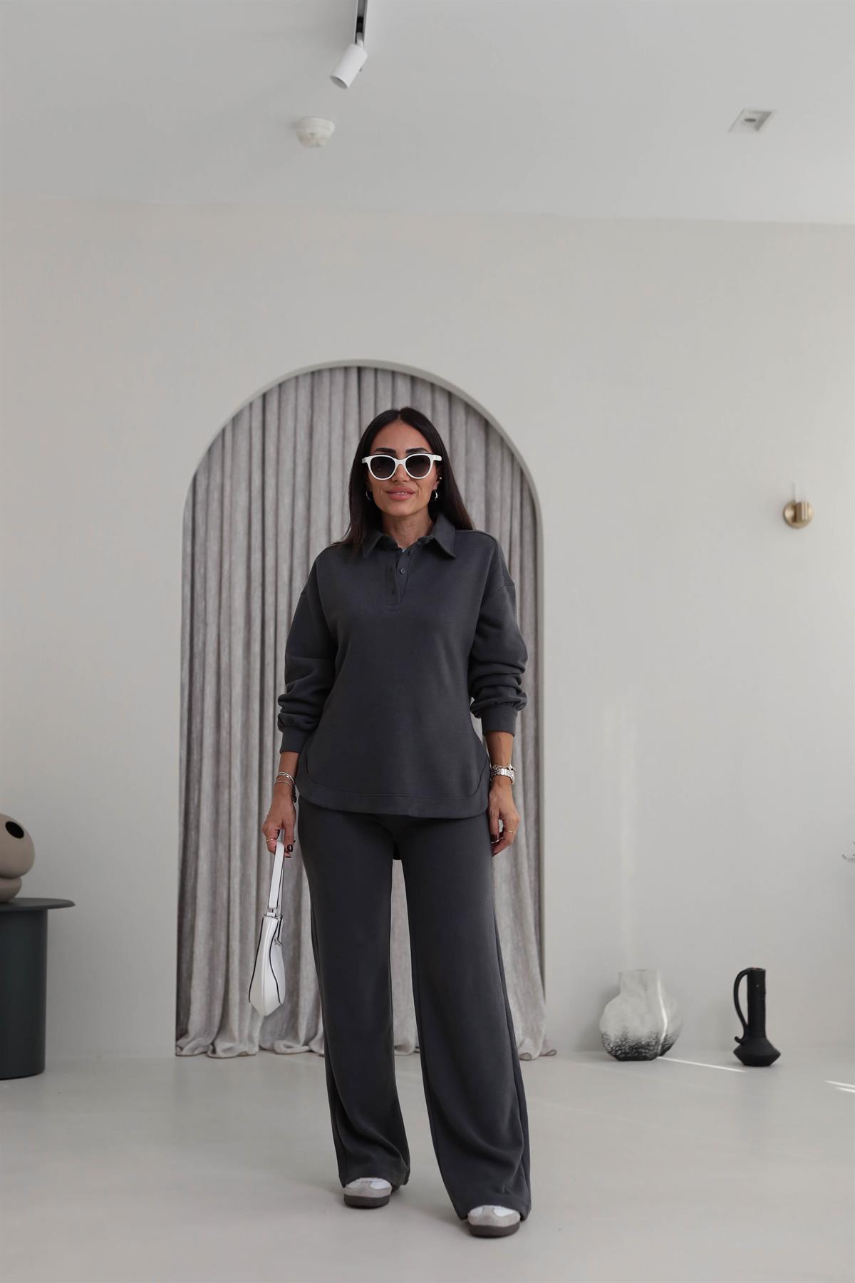 2411 Selanik Polo Yaka Yarım Düğmeli Rahat Takım ANTRASİT