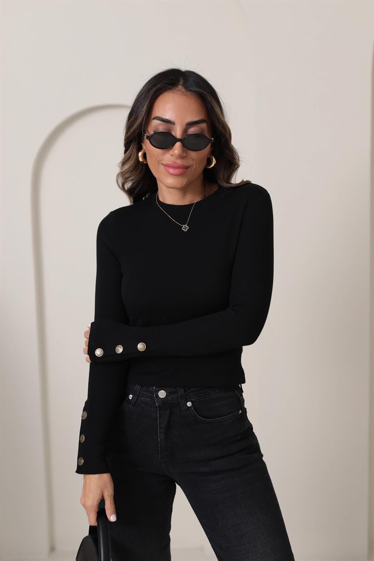 4513 Pamuklu Kolları Düğme Detaylı Bluz