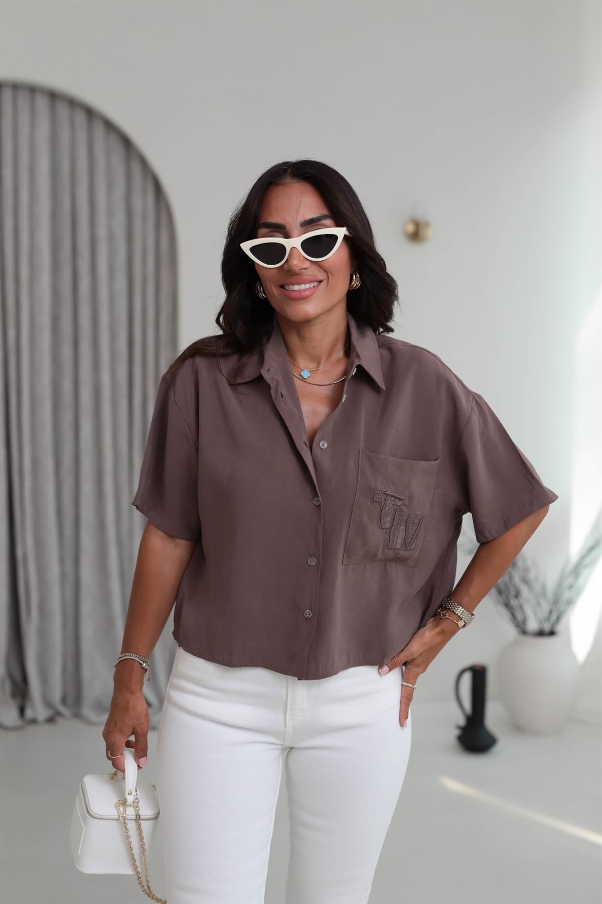 1261 Cep Nakış İşlemeli Tencel Kısa Kol Gömlek KAHVE