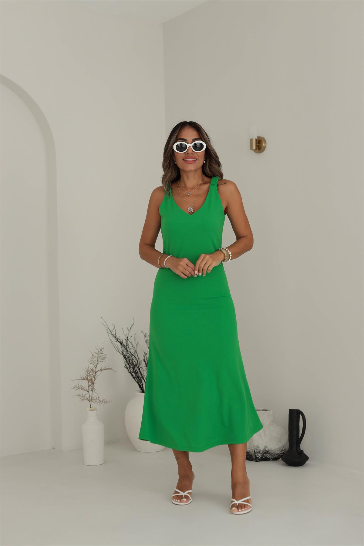 7449 Askıları Lastikli V Yaka Likralı Elbise