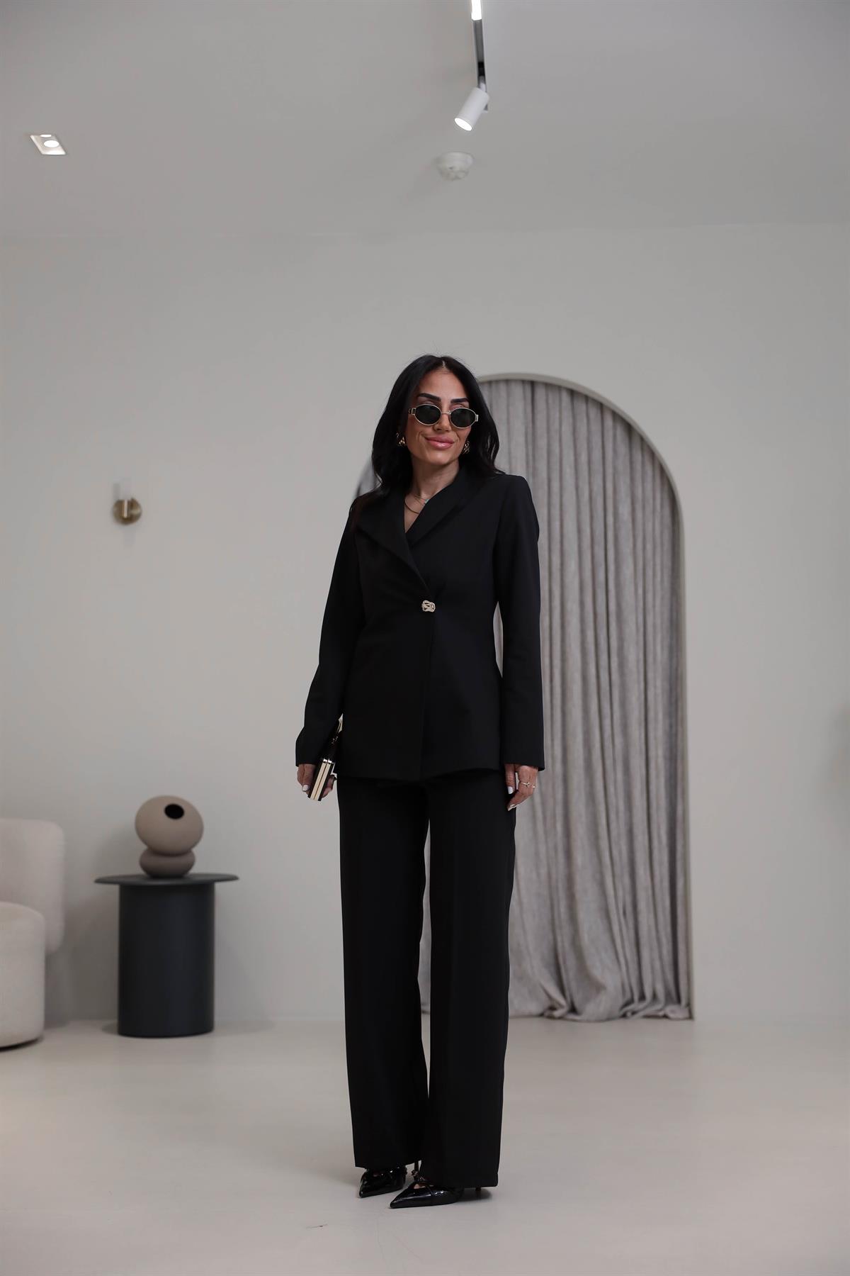 2041 Yaka Detaylı Gold Düğmeli Ceket Pantolon Takım SİYAH