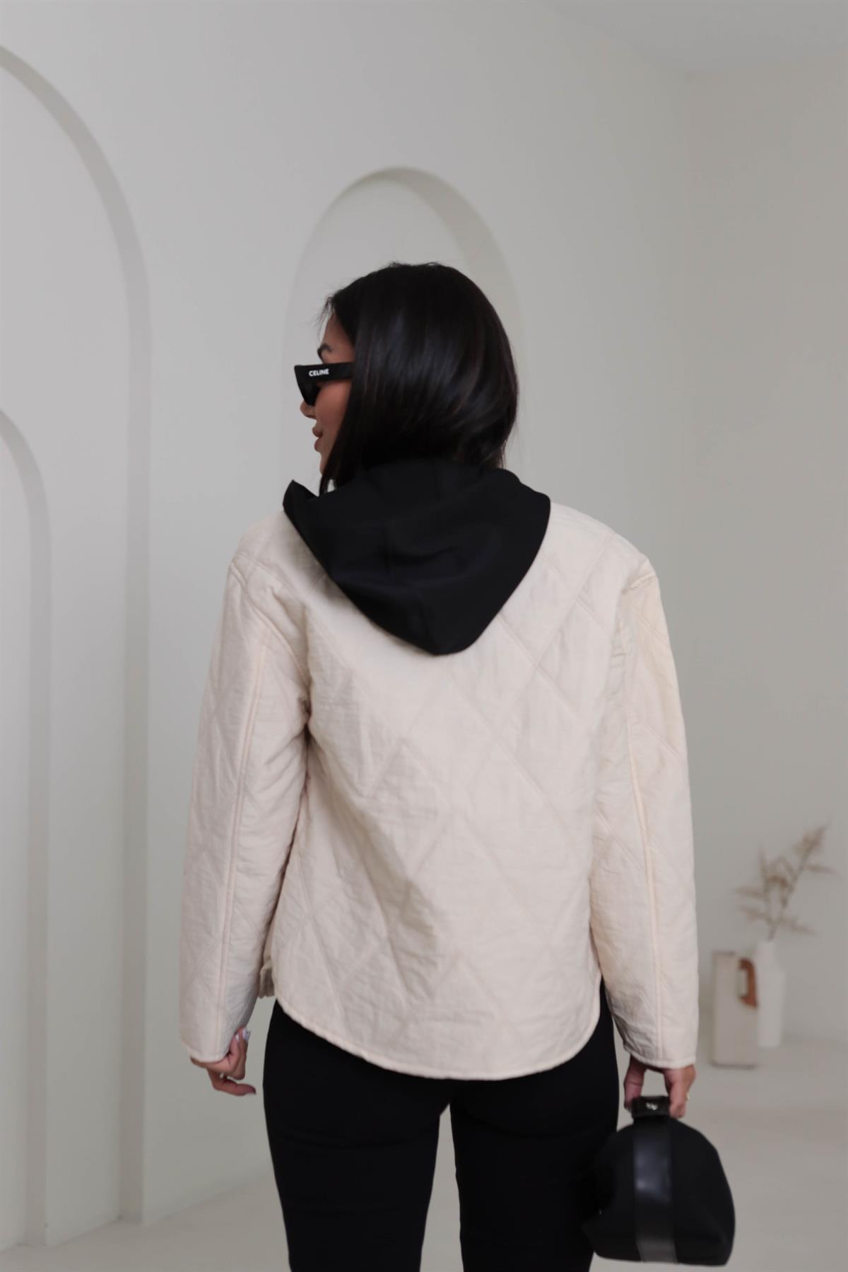 5841 Kapüşonlu Garni Detaylı Kapitone Mont TAŞ