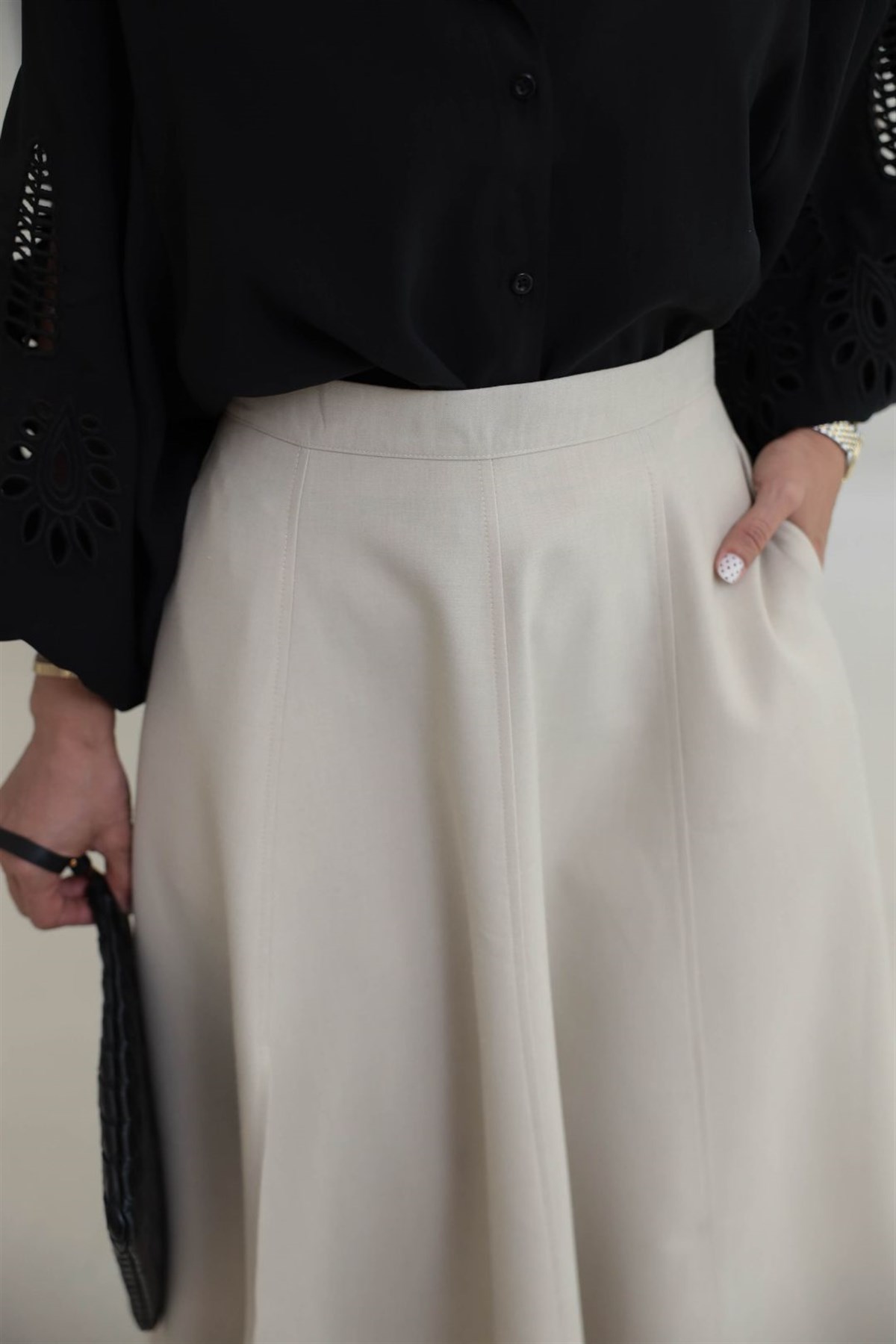 5175 Dokulu Yüksek Bel Yırtmaçlı Etek BEJ