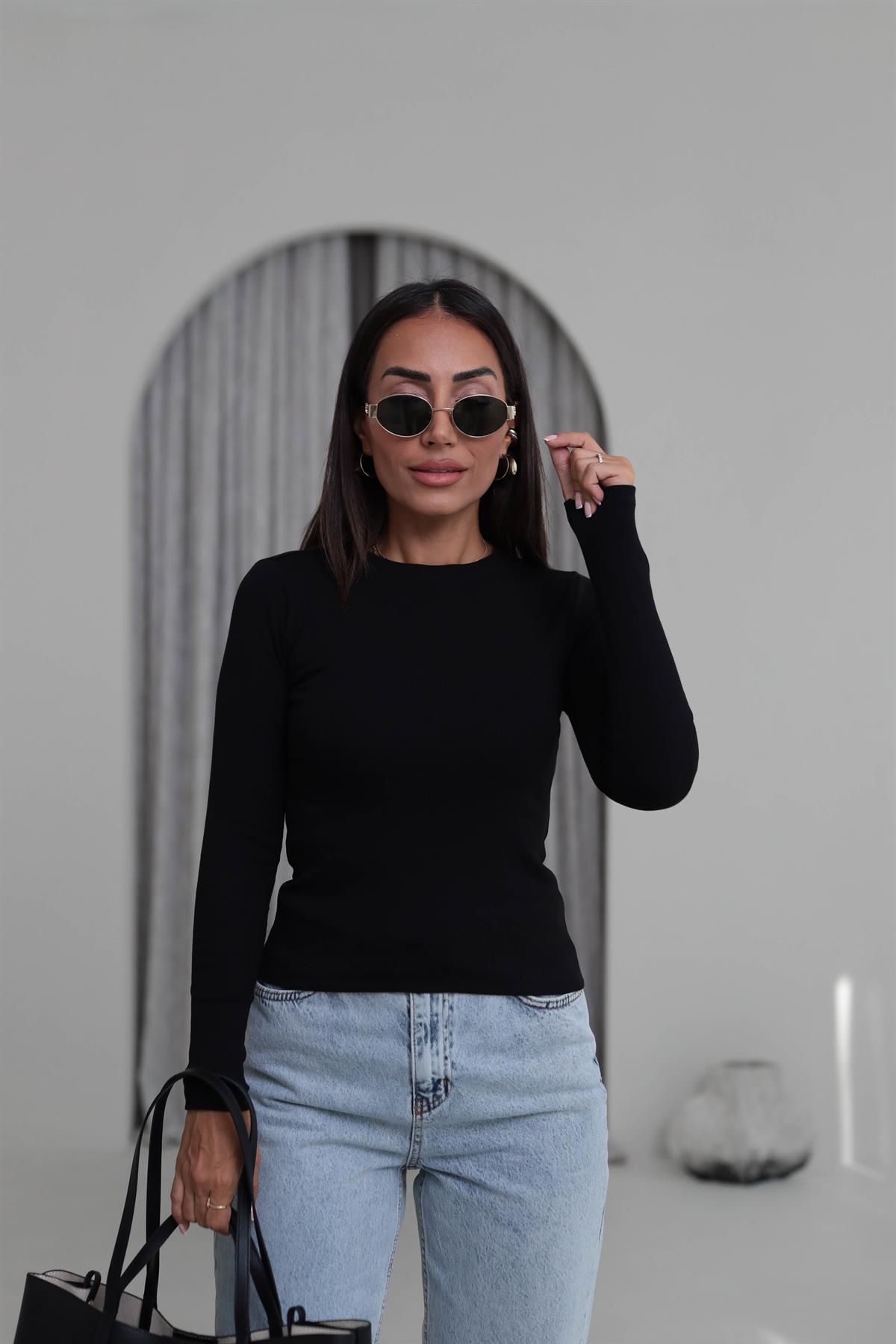 4564 Bisiklet Yaka Basic Pamuklu Bluz SİYAH