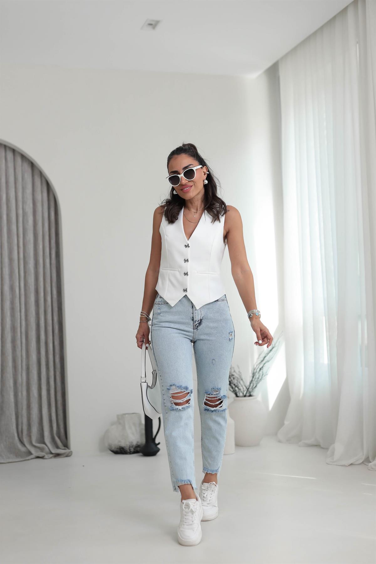 1001 Yırtık Detaylı Mom Jean BUZ MAVİ