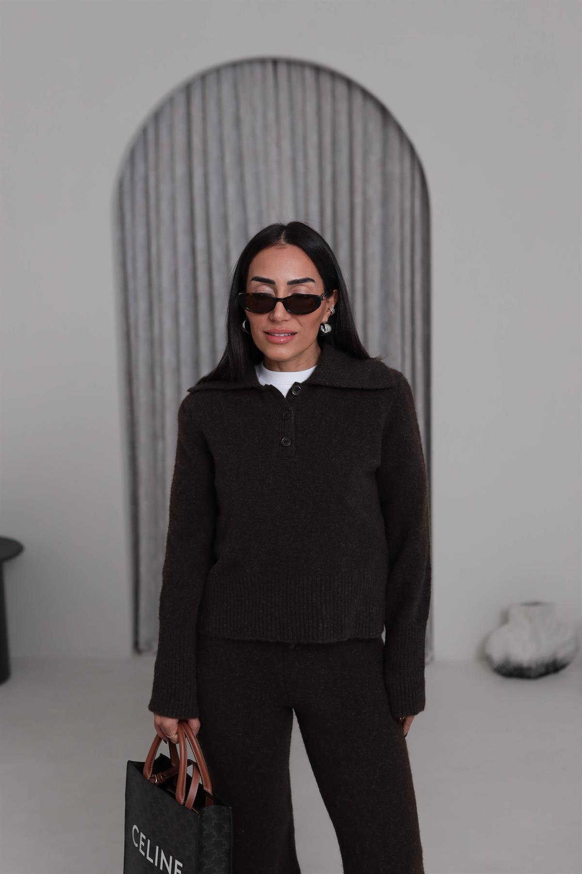 5069 Gömlek Yaka Yarım Düğmeli Kazak ACI KAHVE