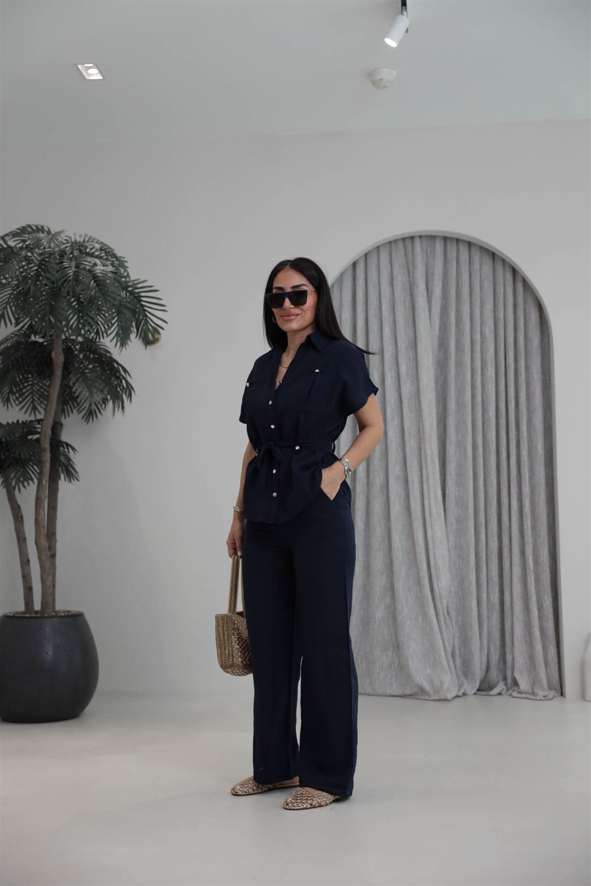 7122 Kuşaklı Gold Düğmeli Keten Takım LACİVERT