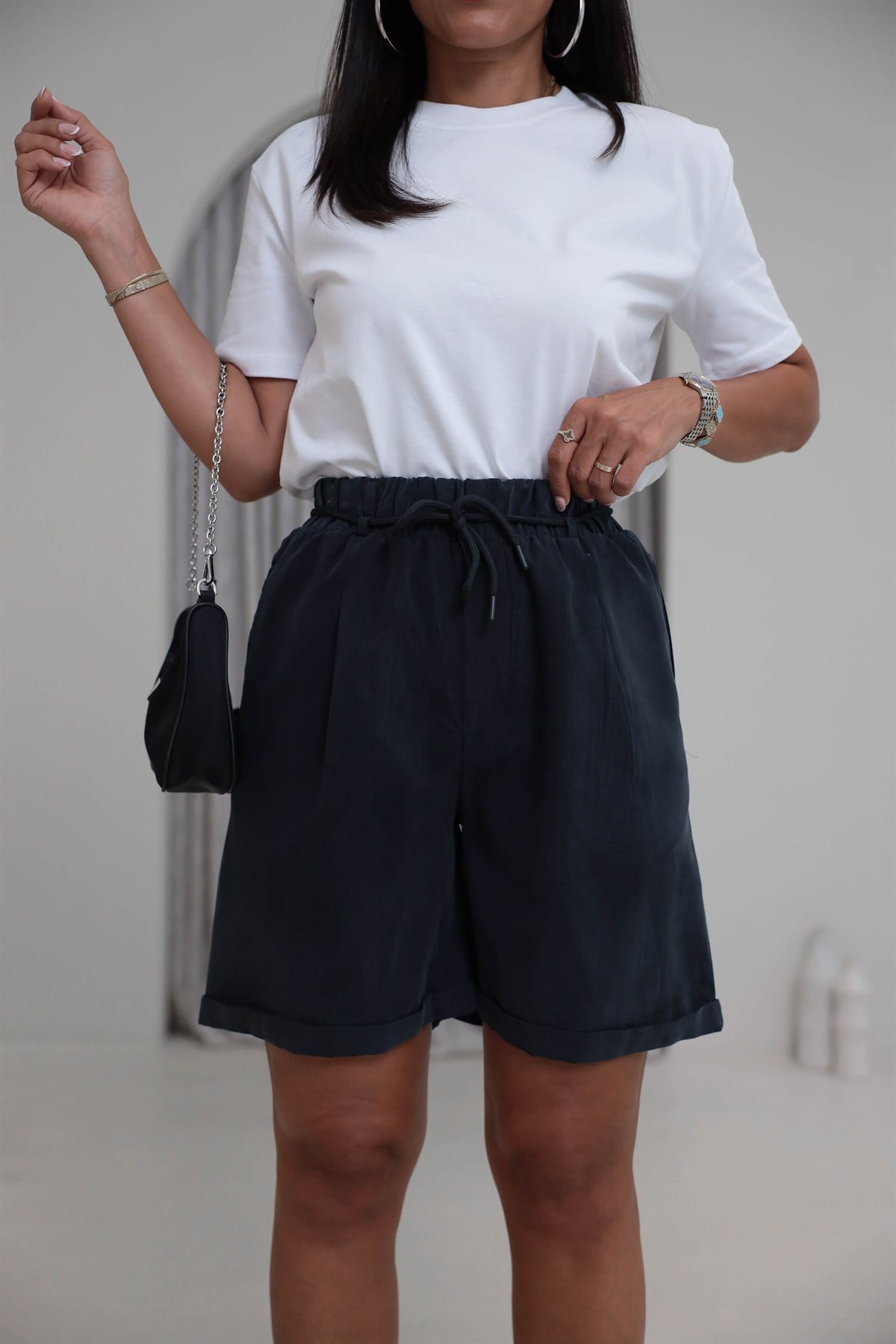 1104 Kordonlu Tencel Gabardin Şort SİYAH