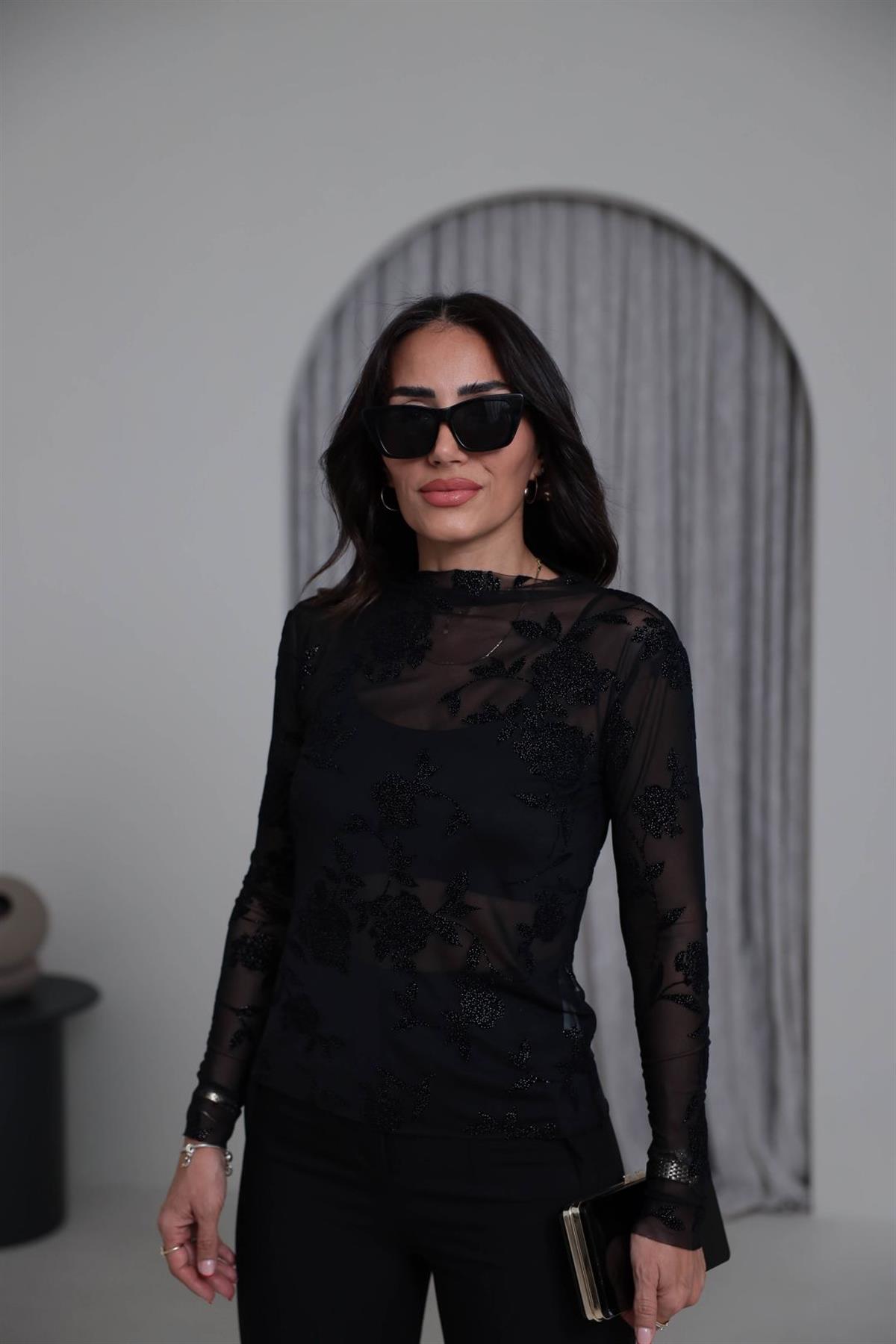 0581 Dik Yaka Flok Baskılı Bluz SİYAH