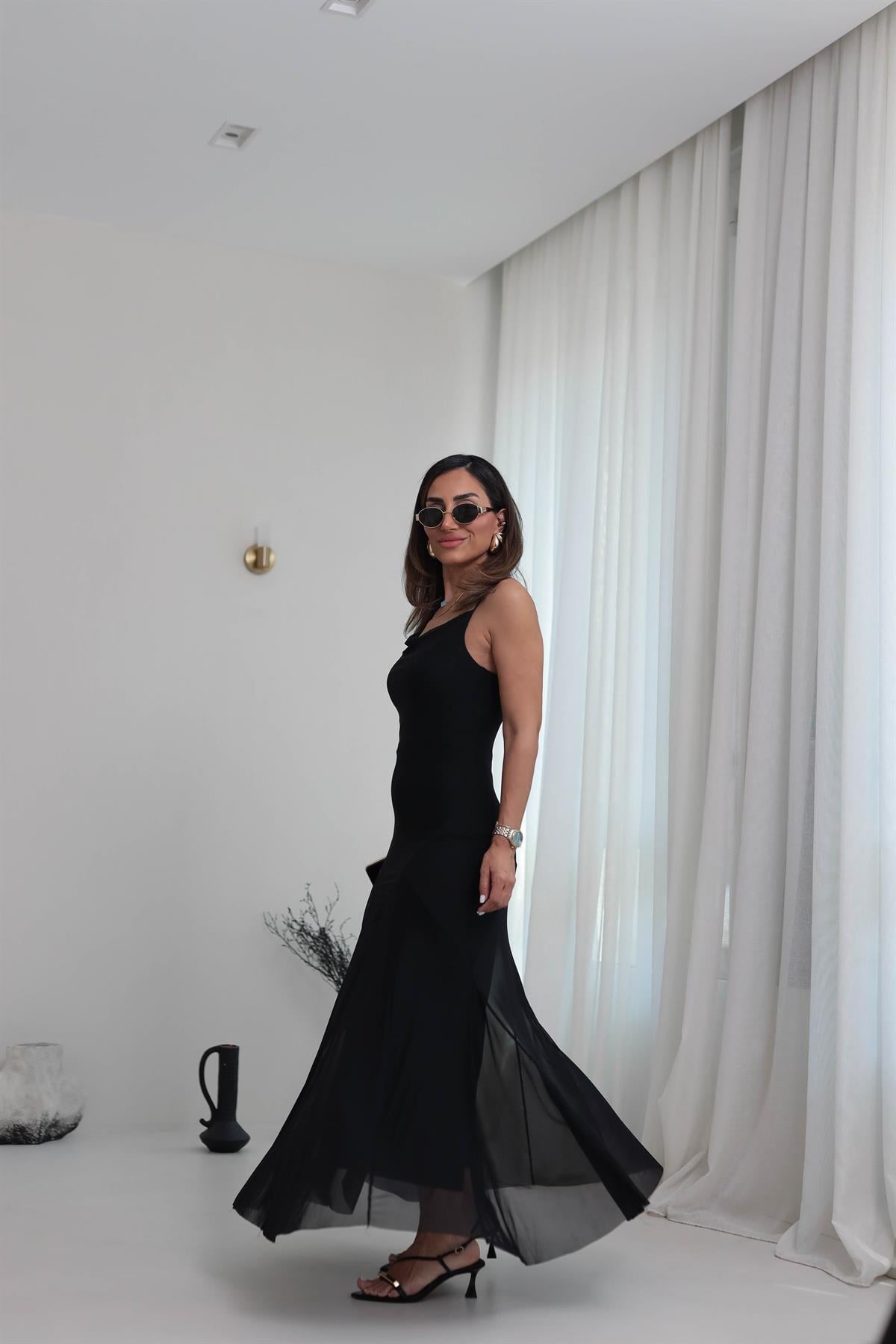 7320 İp Askılı Etek Ucu Dikiş Parçalı Tül Elbise SİYAH