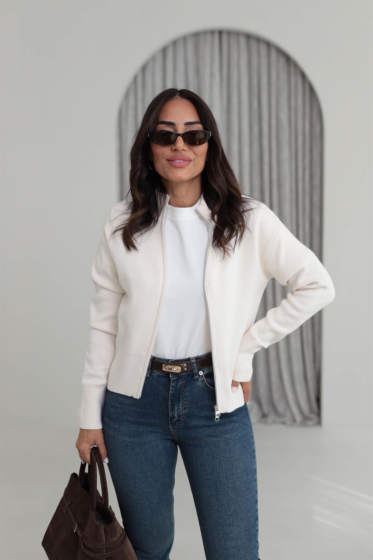 1042 Dik Yaka Çift Fermuarlı Triko Hırka KREM