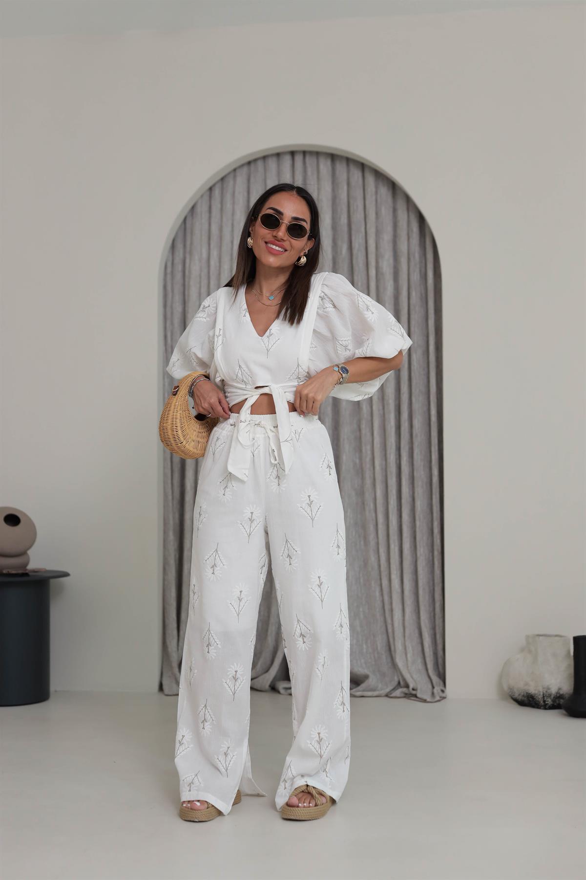 0040 Desenli Puf Keten İşlemeli Takım HAKİ YEŞİL