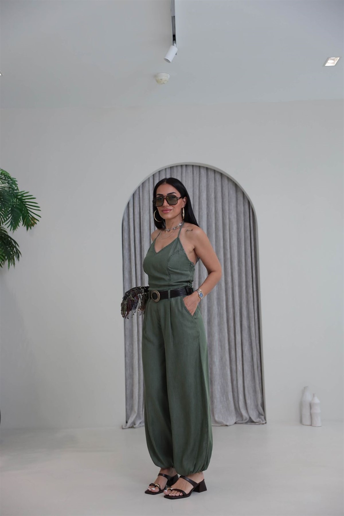 2330 Boyundan Bağlamalı Tencel Tulum HAKİ YEŞİL