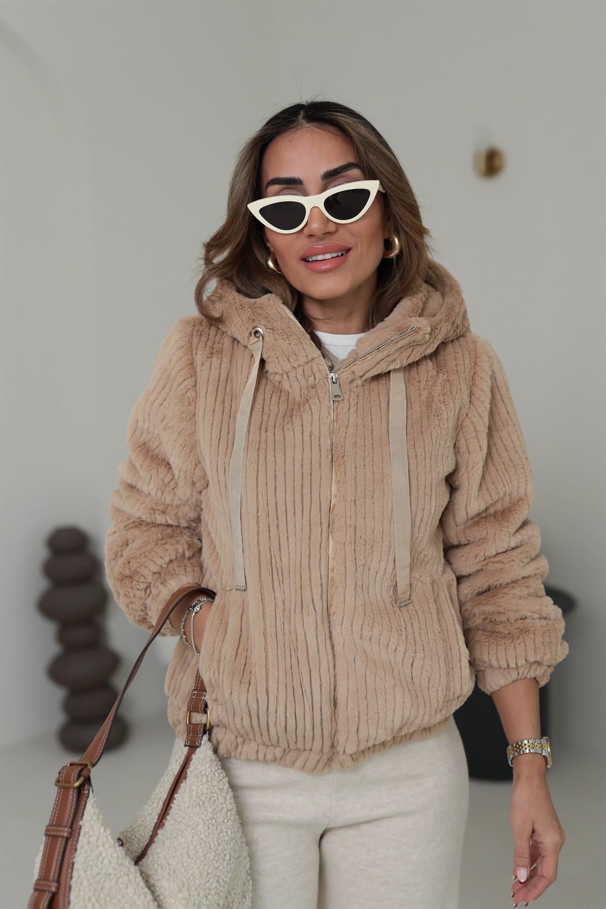9499 Fermuarlı Kapşonlu Kürk Mont CAMEL