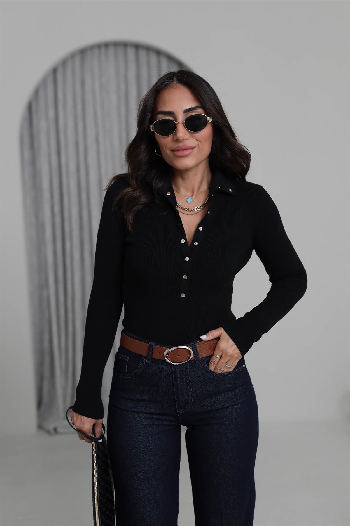 0686 Dik Yaka Çıtçıtlı Triko Kazak SİYAH