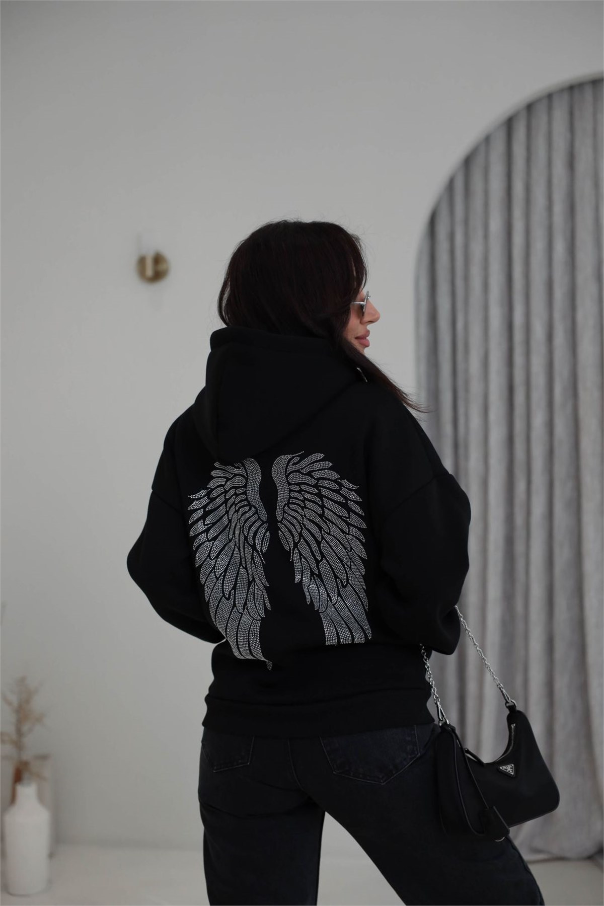 4290 Sırtı Taşlı Kapşonlu Sweatshirt SİYAH