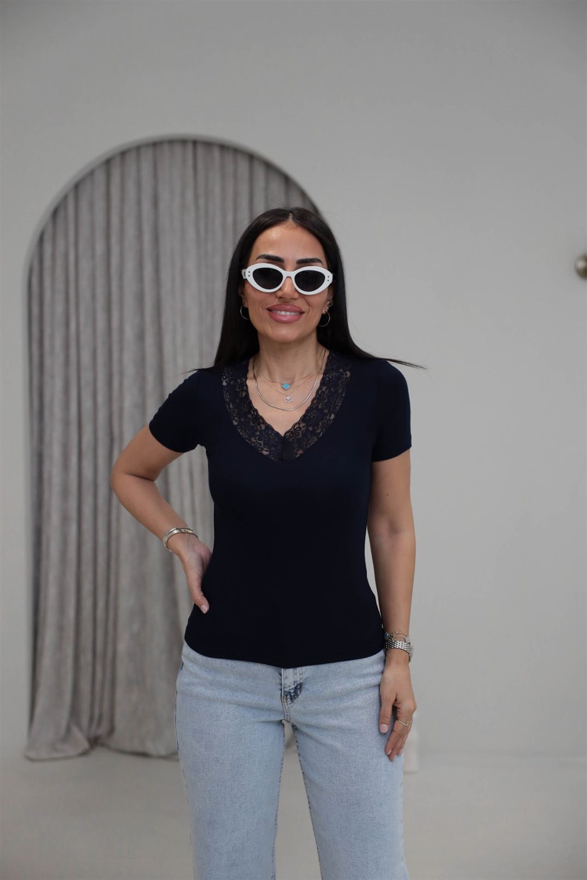 1015 V Yaka Dantelli Modal Body LACİVERT