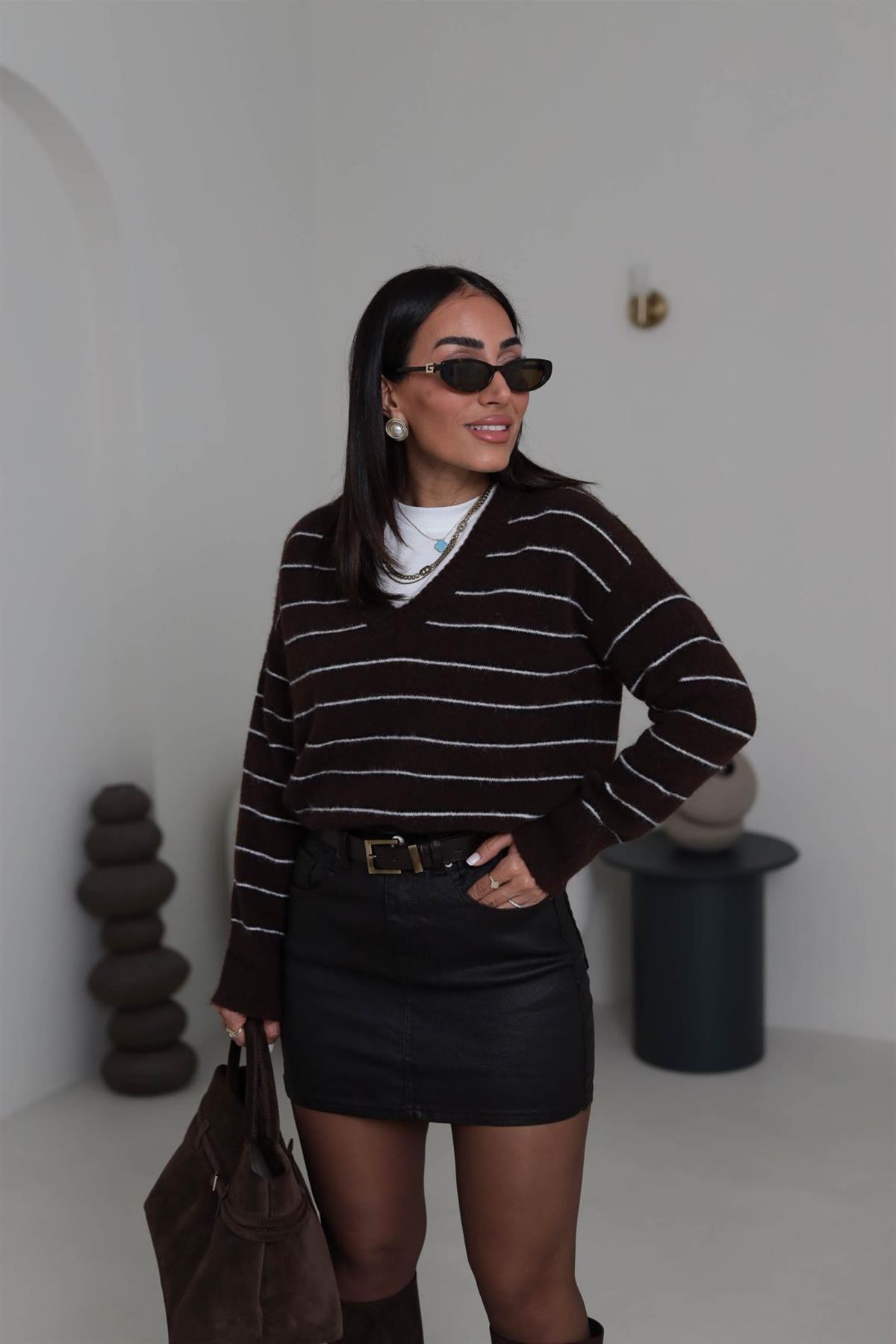 4969 Çizgili V Yaka Triko Kazak ACI KAHVE