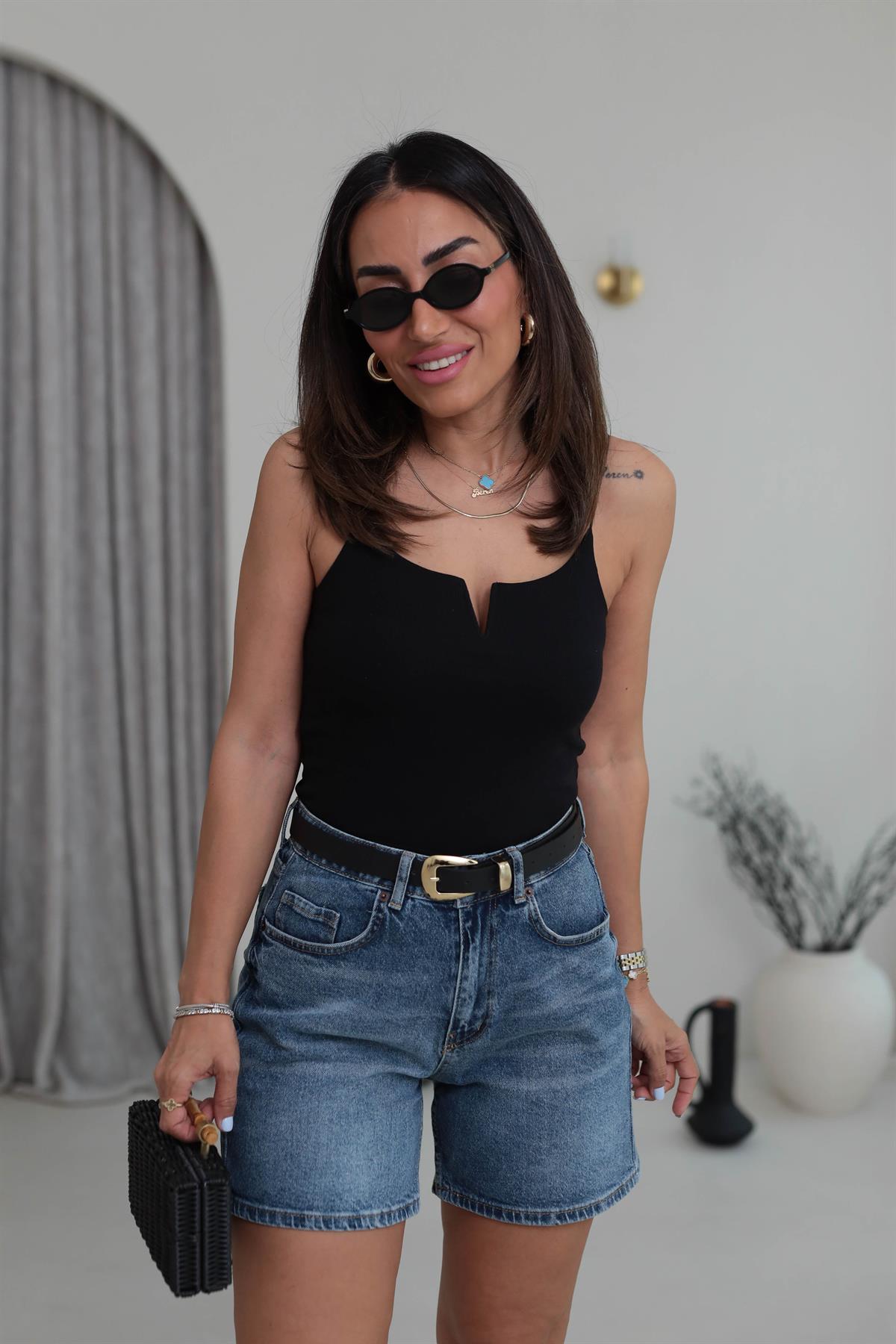 6687 İp Askılı V Detaylı Fitilli Atlet SİYAH