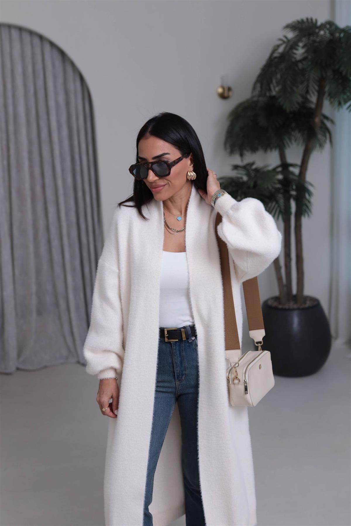 1015 Uzun Angora Hırka EKRU