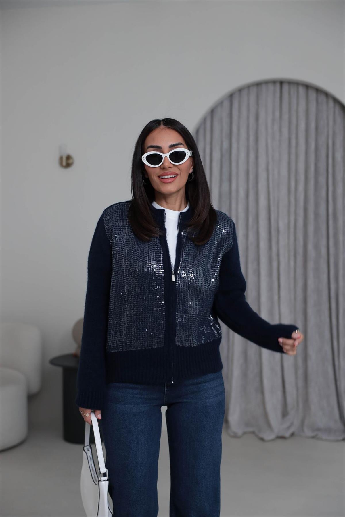 2570 Önü Pul İşlemeli Fermuarlı Hırka LACİVERT