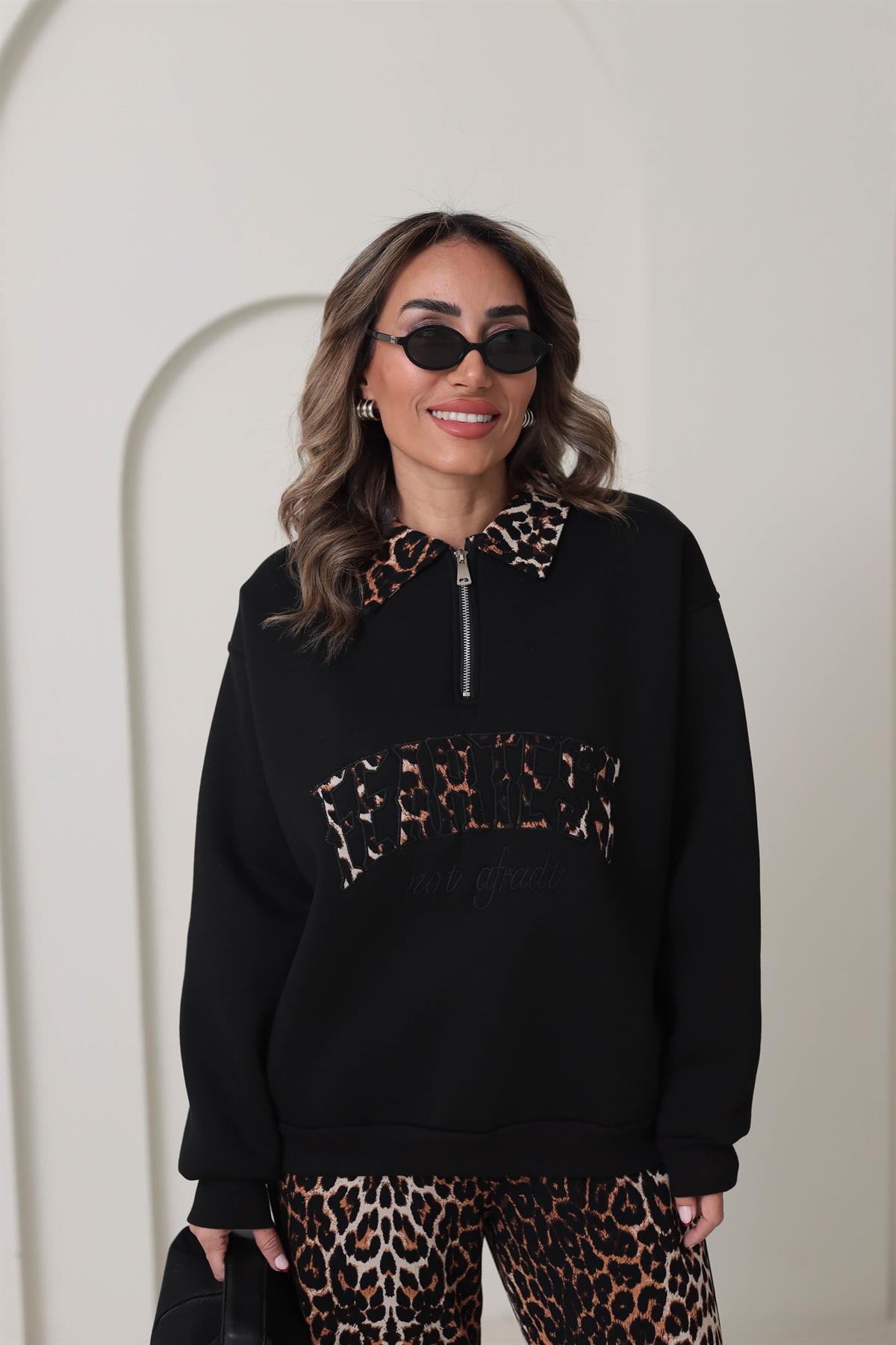 Leopar Yakalı Nakışlı Şardonlu Sweatshirt SİYAH