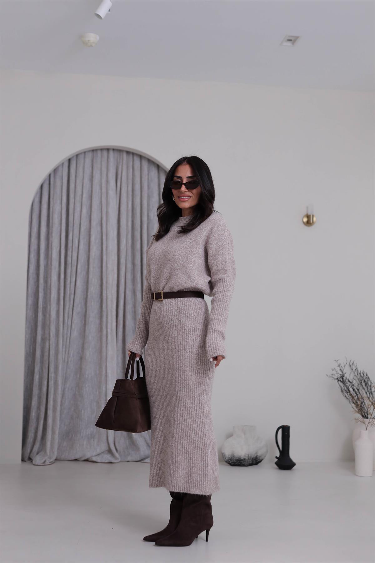 0260 Bisiklet Yaka Yumuşak Dokulu Triko  Elbise VİZON