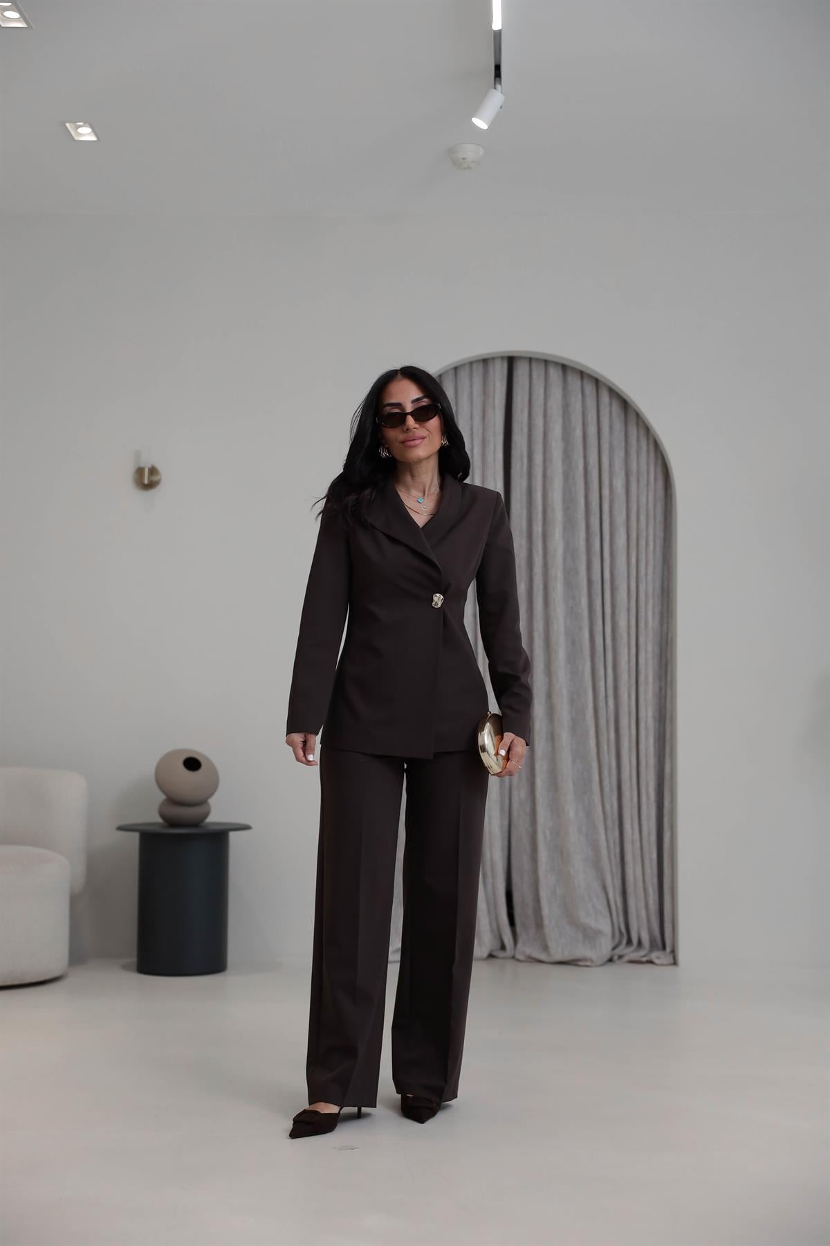 2041 Yaka Detaylı Gold Düğmeli Ceket Pantolon Takım ACI KAHVE