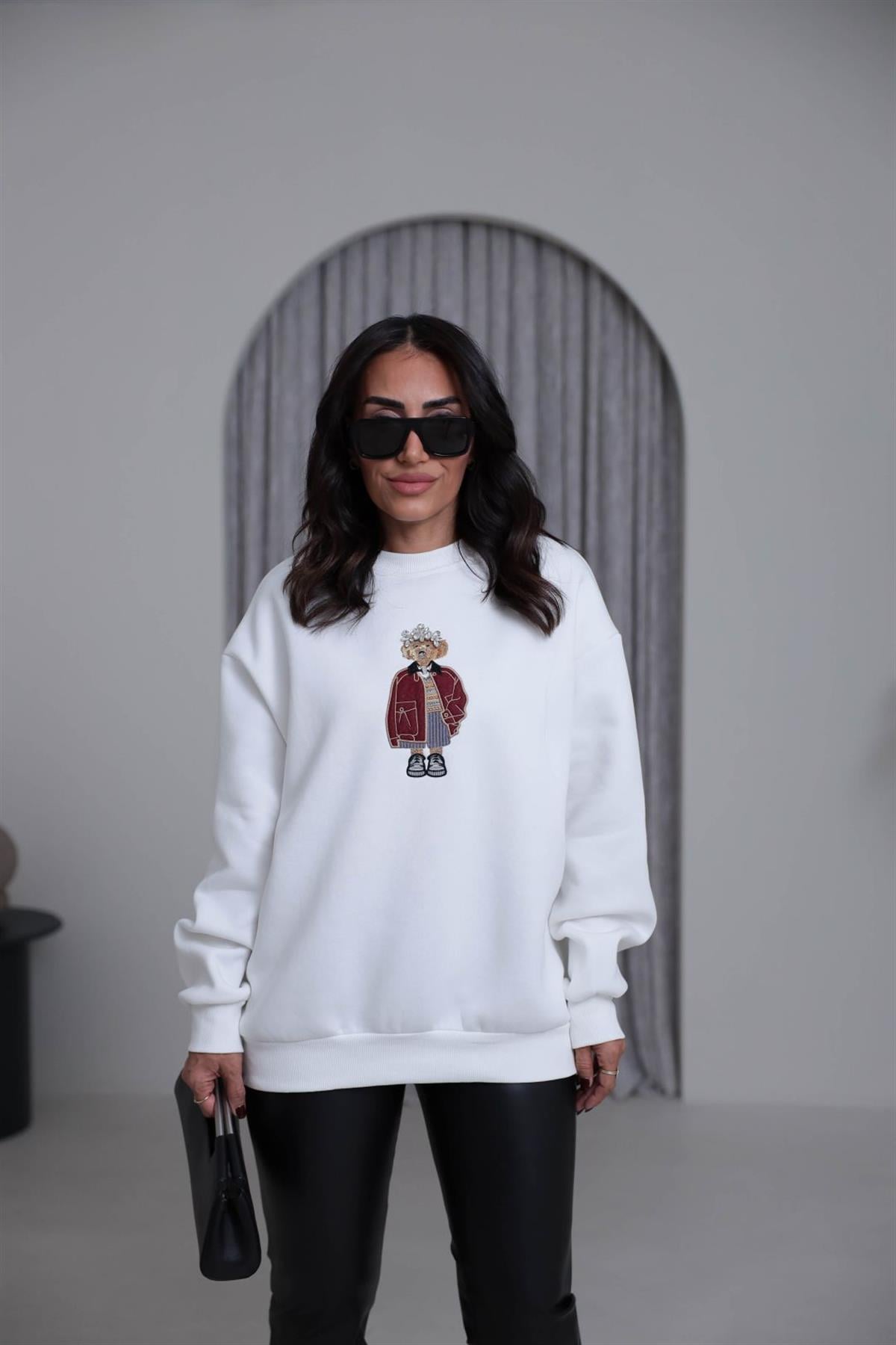 6910 Taşlı Aplikeli Şardonlu Sweatshirt EKRU