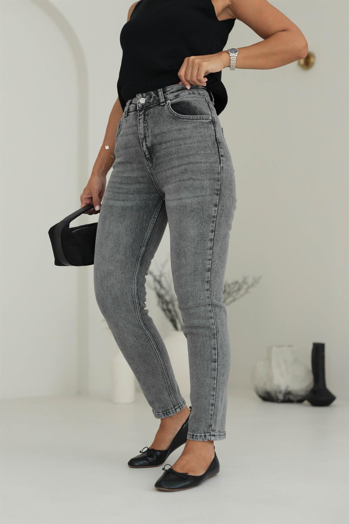 1696 Kar Yıkama Antrasit Likralı Mom Jean