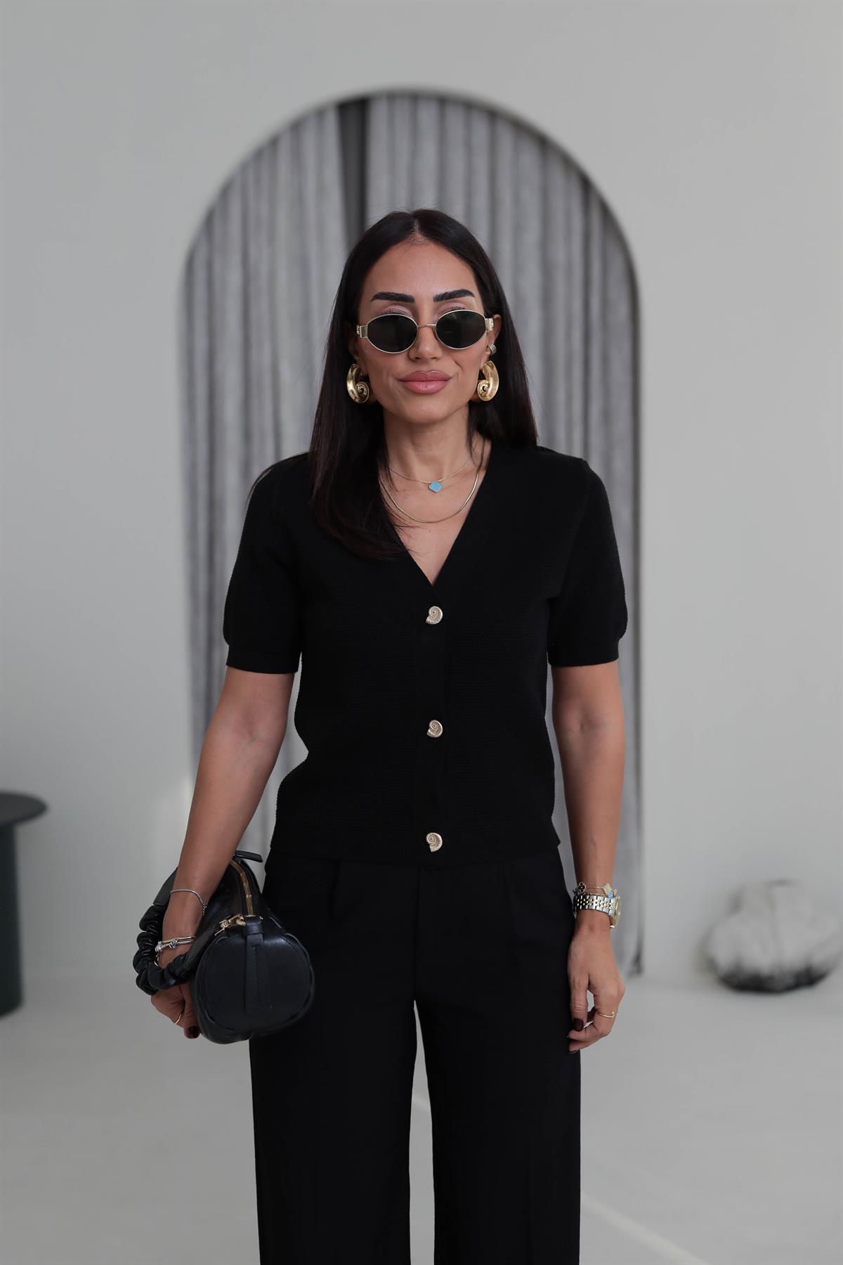 0069 Kısa Kol V Yaka Düğmeli Hırka SİYAH