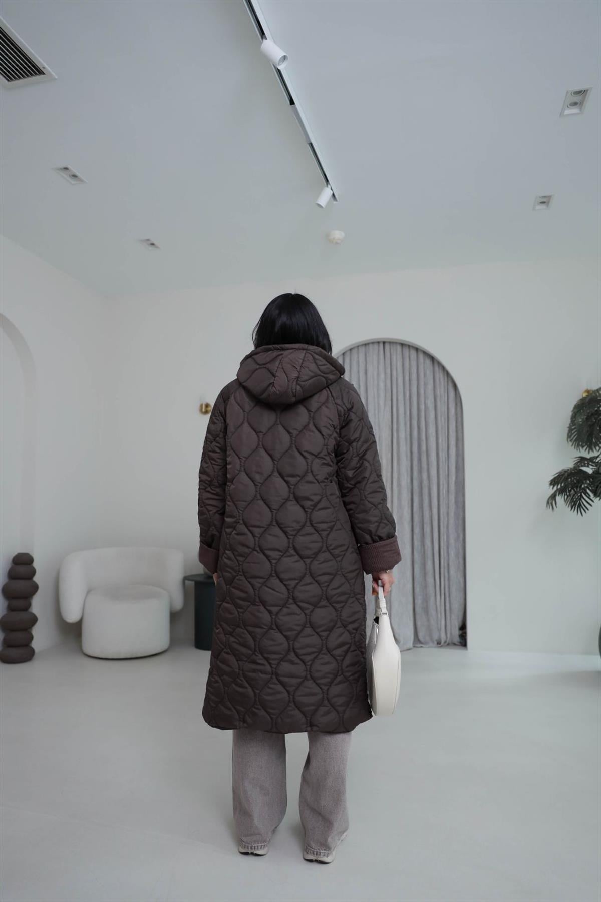 Kadife Detay Kapşonlu Kapitone Kaban KAHVE